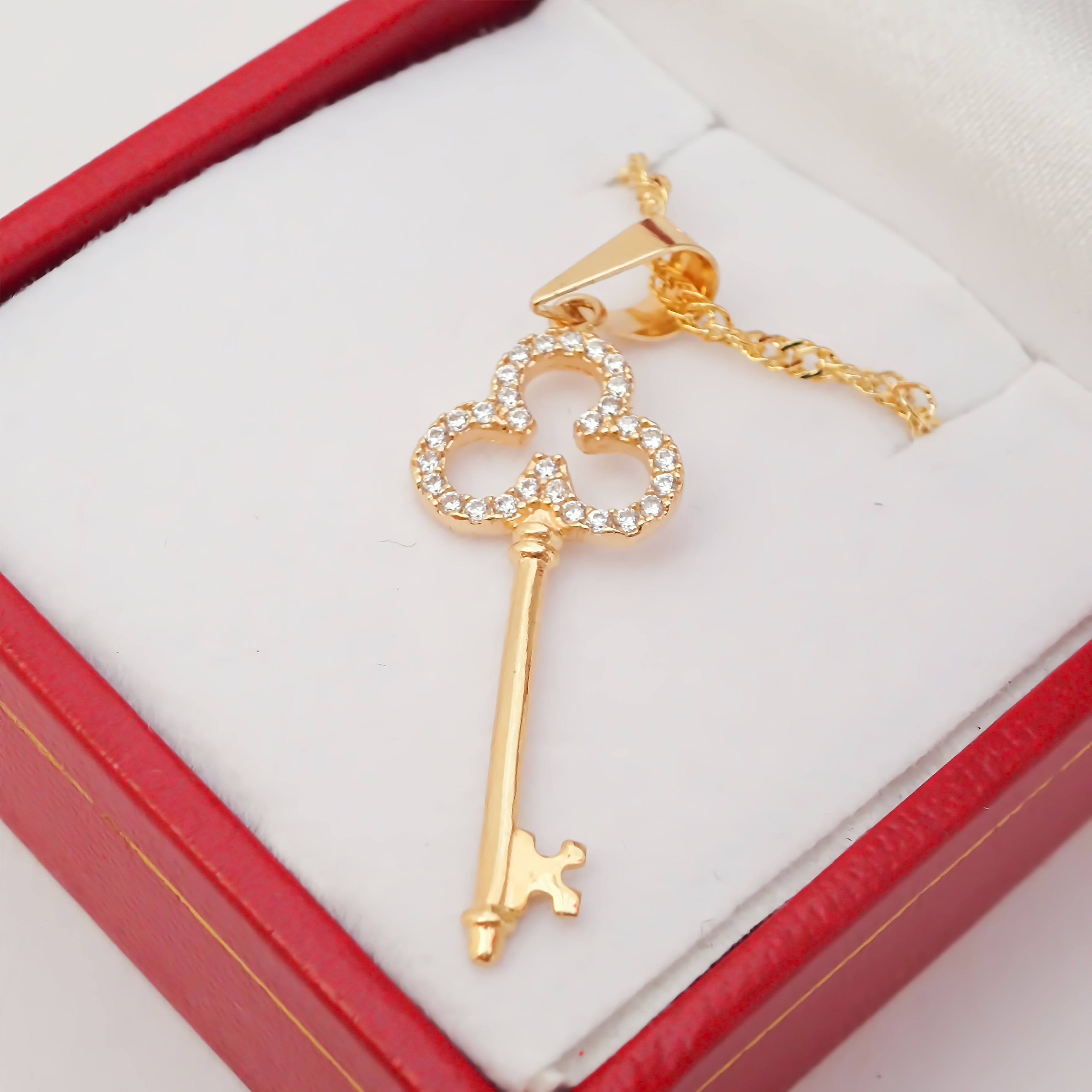 Amor Eterno - Dije Llave Diamante / Oro 10k Solido