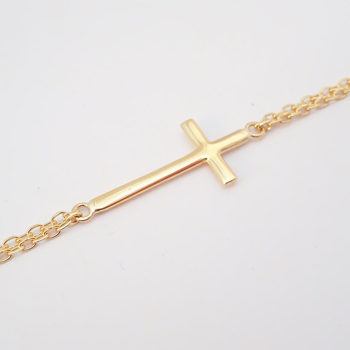 Amor Eterno - Pulsera Cruz / Oro Sólido 10k
