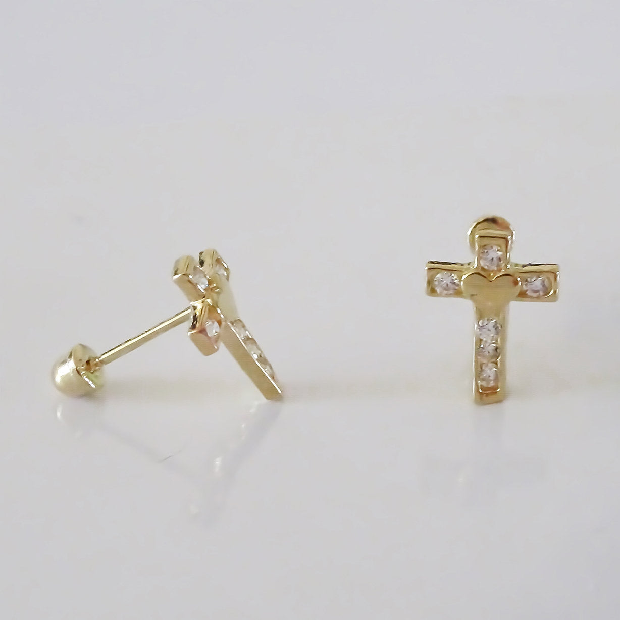Amor Eterno - Broquel Aretes Cruz Corazón Diamante / Oro 10k
