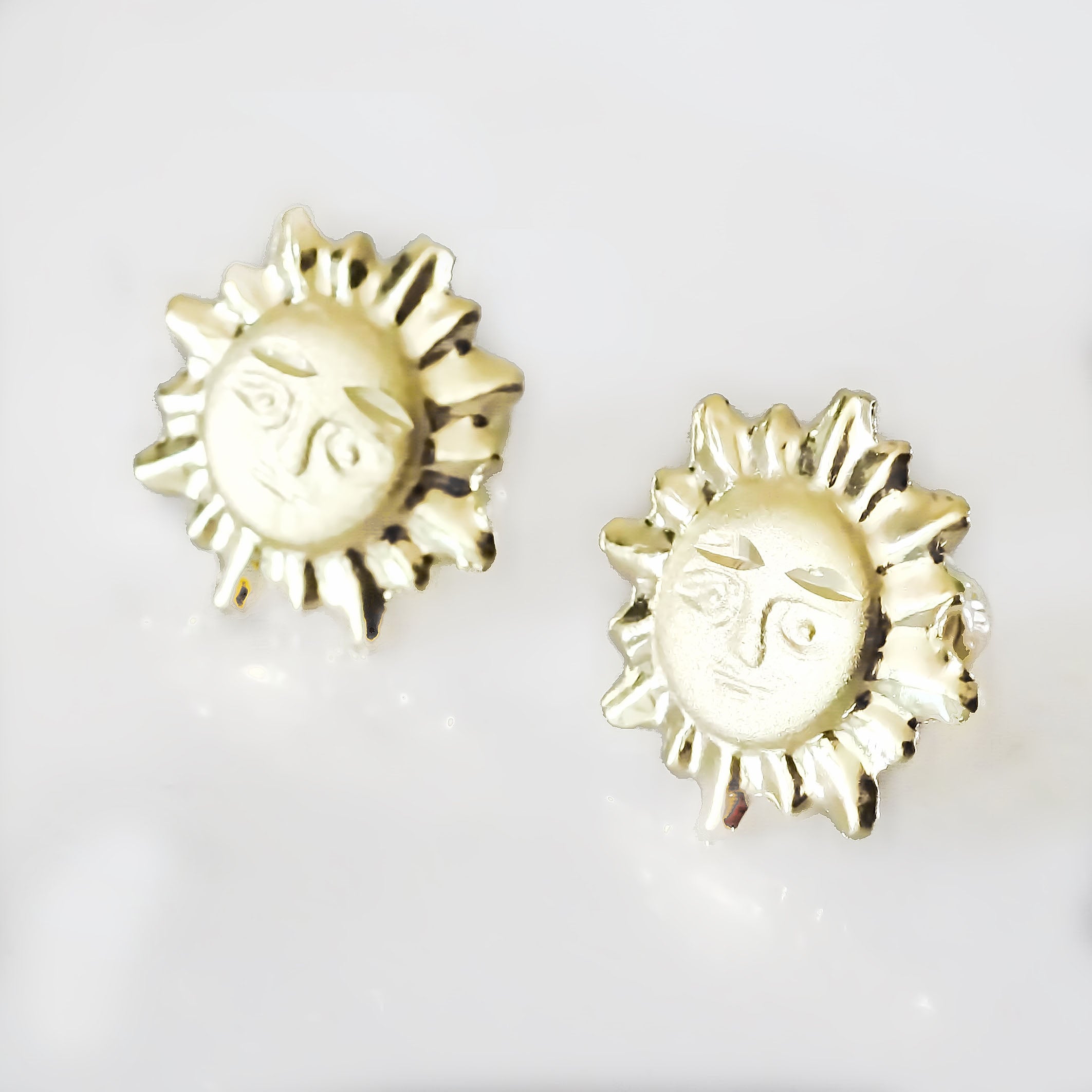 Amor Eterno - Broqueles / Aretes Par Oro 10k / Sol