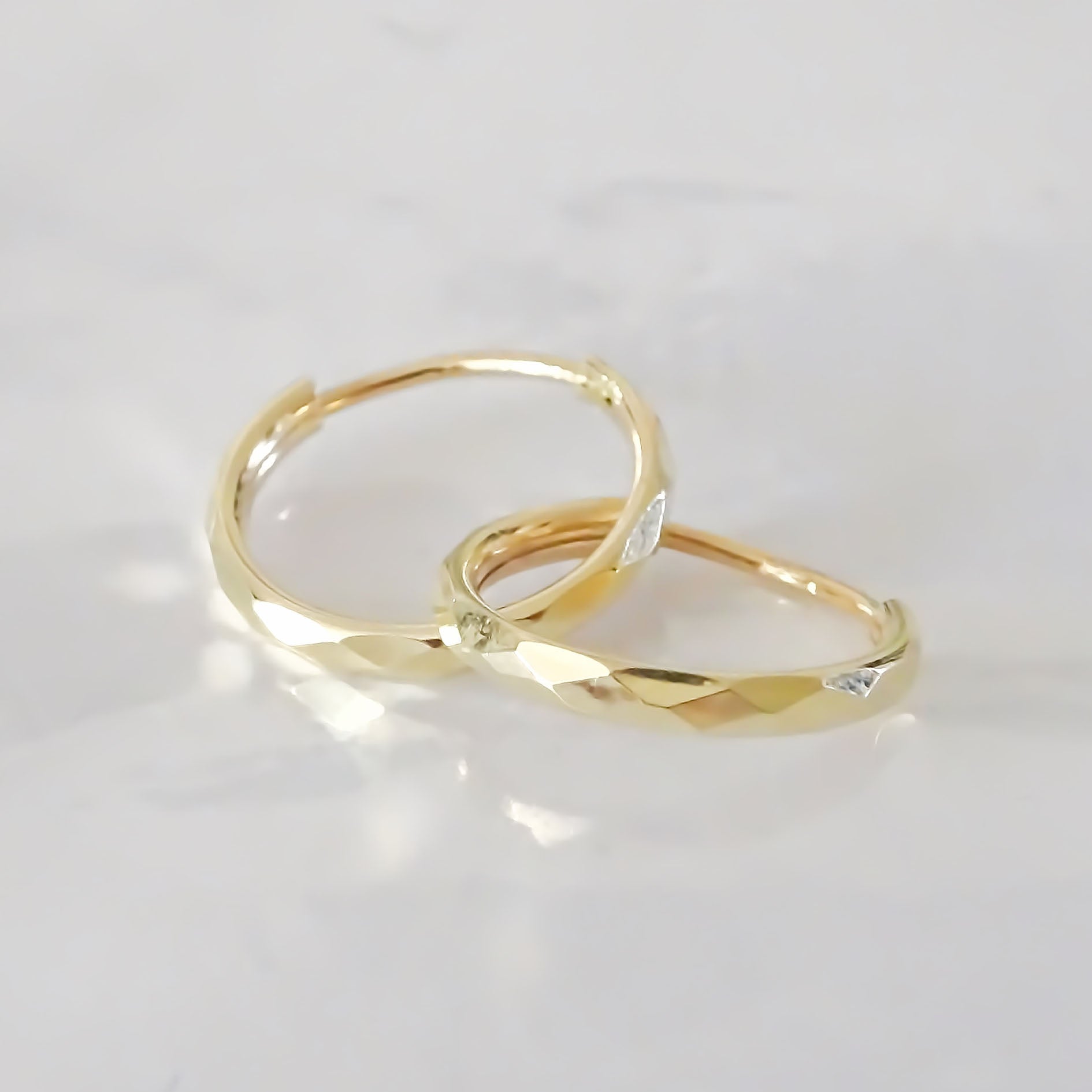 Amor Eterno - Arracadas / Piercing / Facetado 1.1 cm / Oro 10k