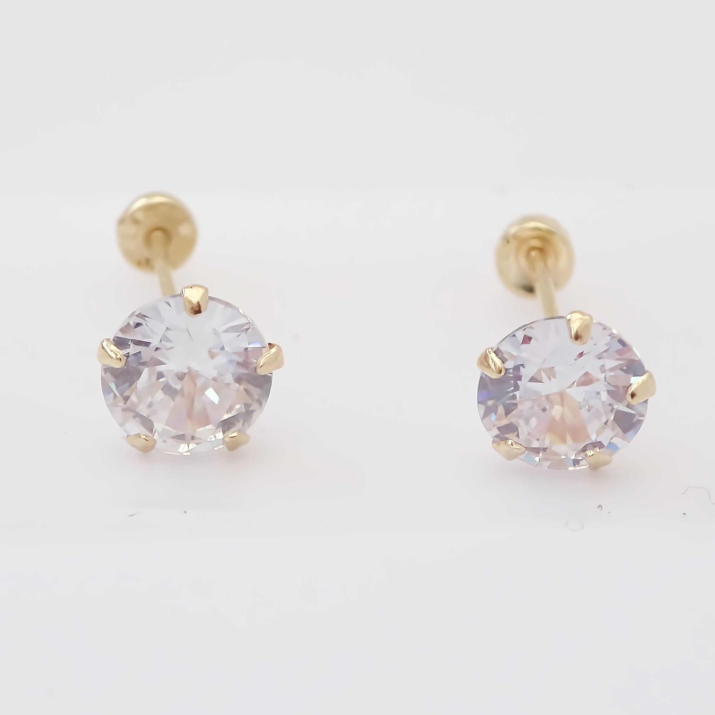 Amor Eterno - Broqueles Recto 6.5mm / Aretes / Oro 10k