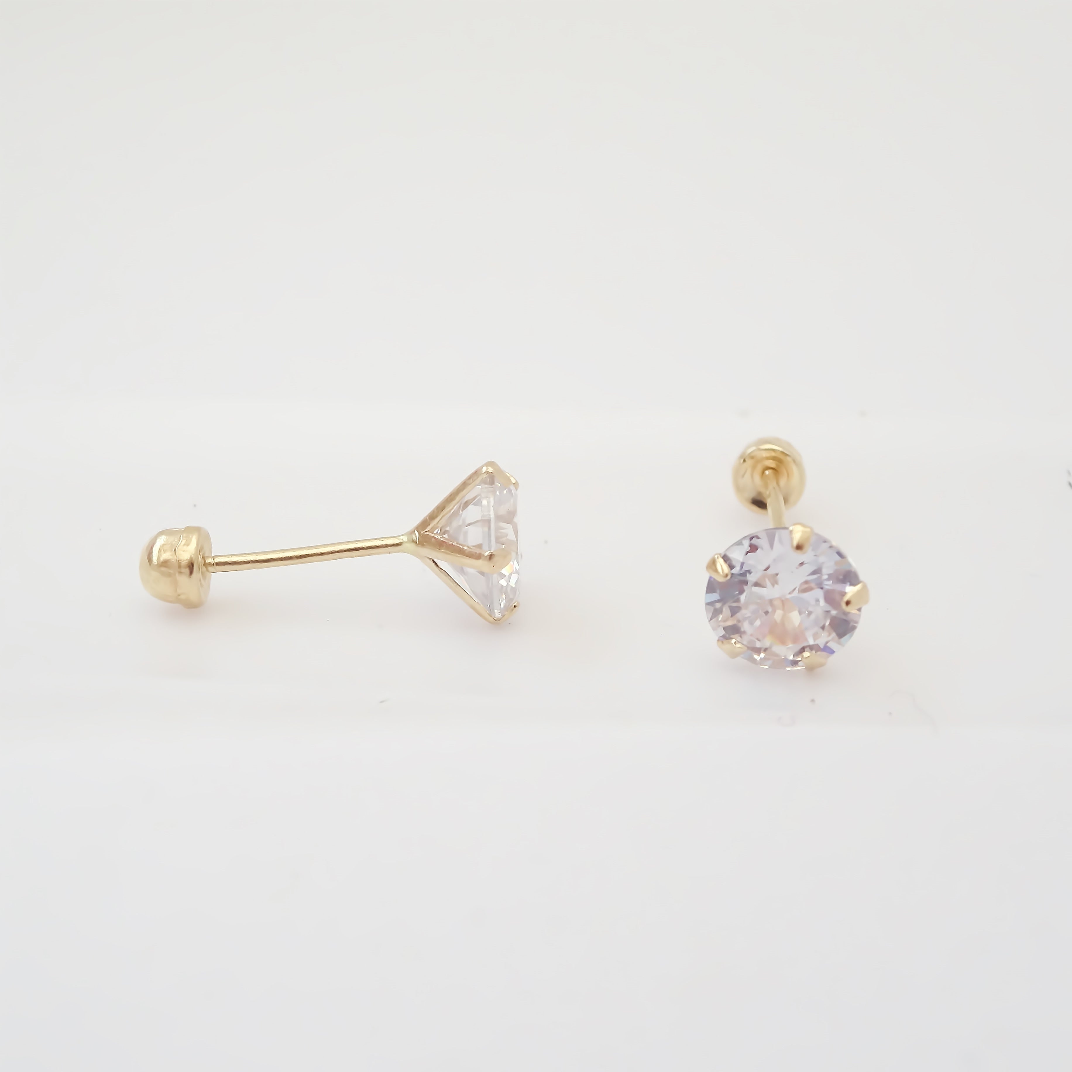 Amor Eterno - Broqueles Recto 6.5mm / Aretes / Oro 10k