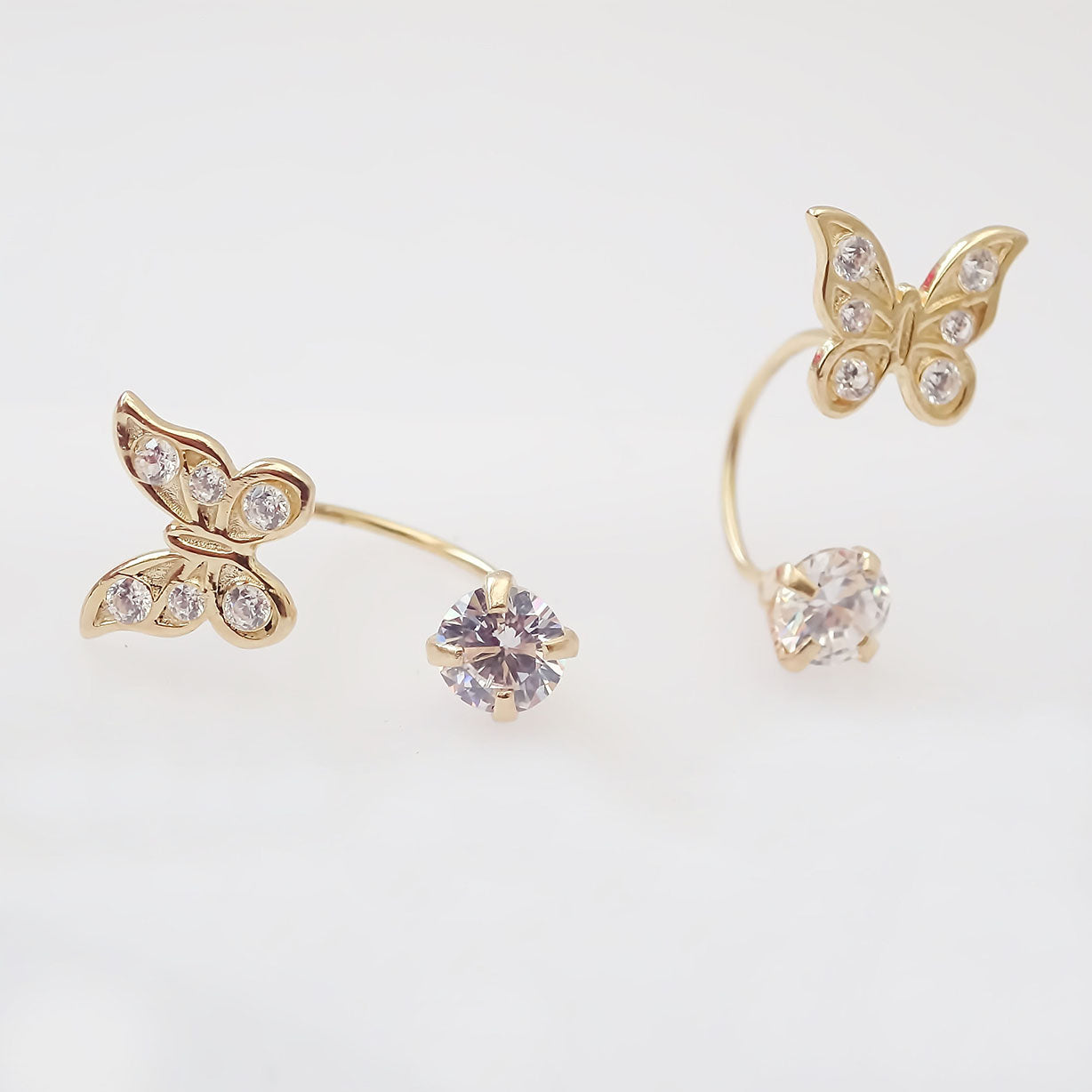 Amor Eterno - Broqueles Mariposa / Aretes / Oro Sólido 10k