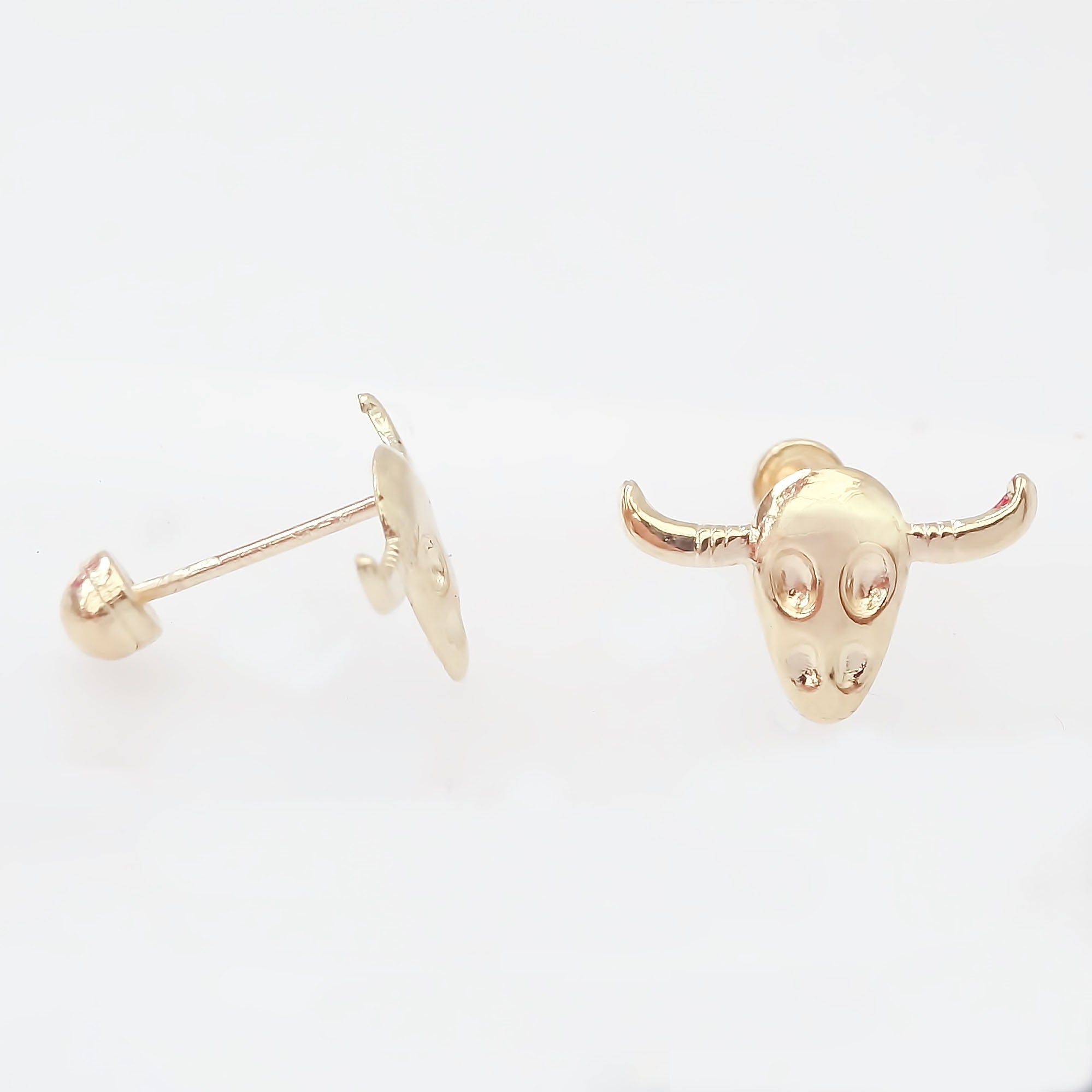 Amor Eterno - Broqueles Cráneo De Toro / Aretes / Oro 10k