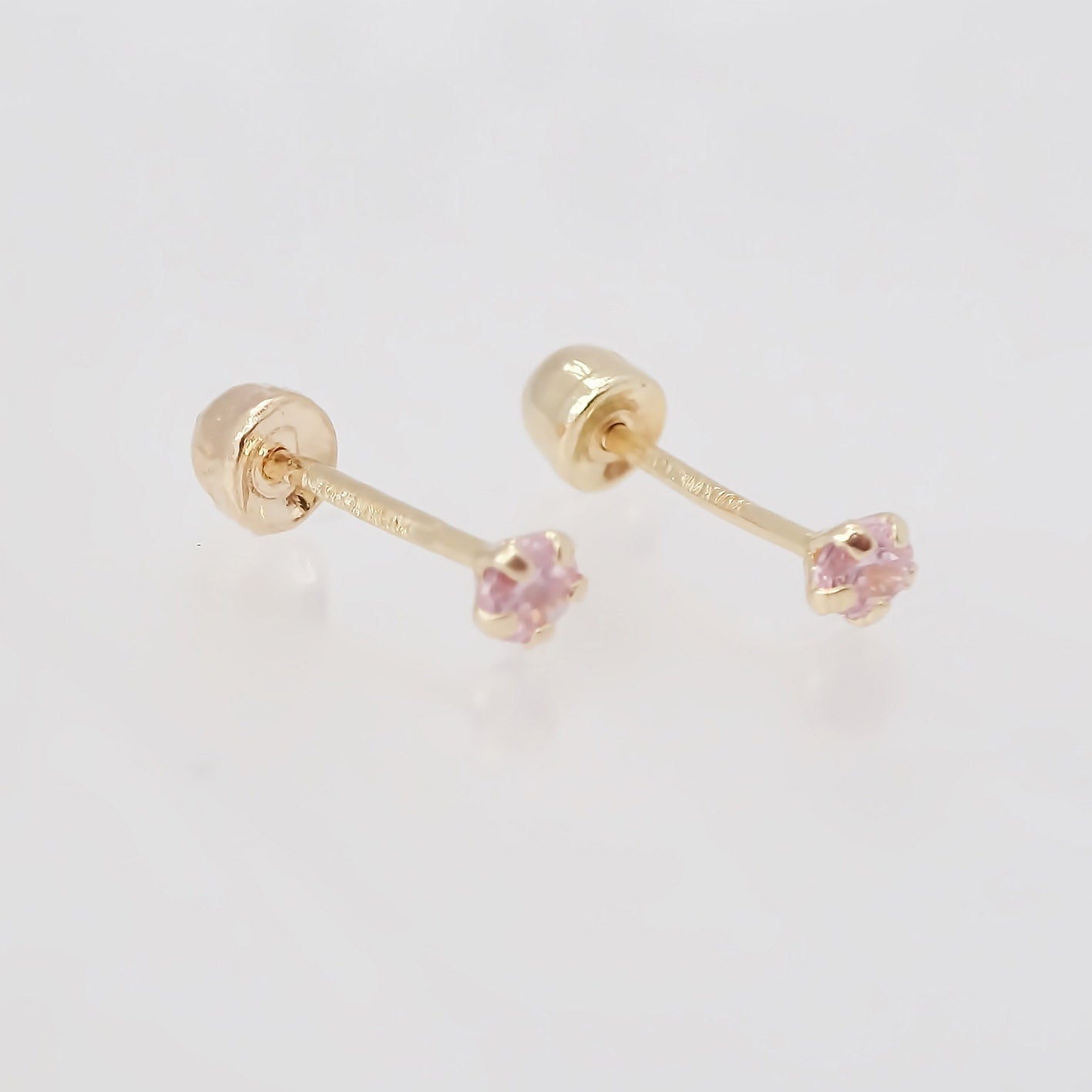 Amor Eterno - Broqueles Recto Mini Bebé / Aretes / Oro 10k / Rosa