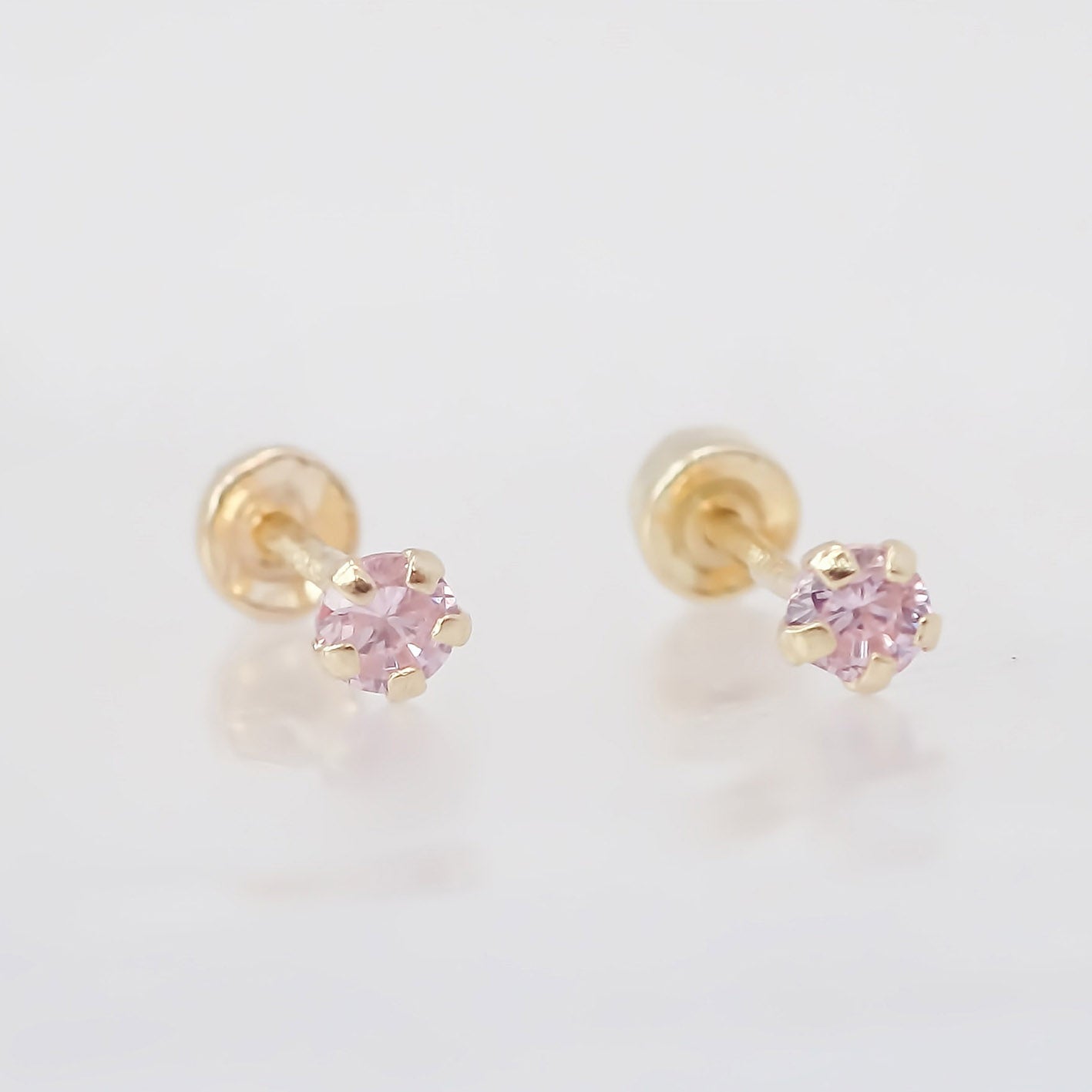Amor Eterno - Broqueles Recto Mini Bebé / Aretes / Oro 10k / Rosa