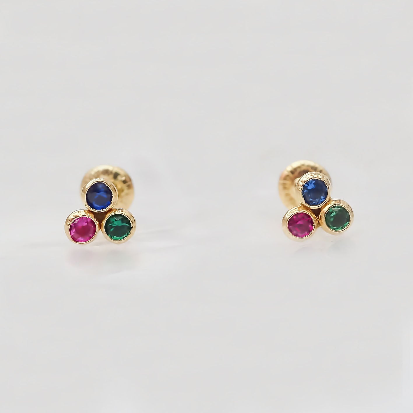 Amor Eterno - Broqueles Mini Trébol / Aretes / Oro 10k / Multicolor
