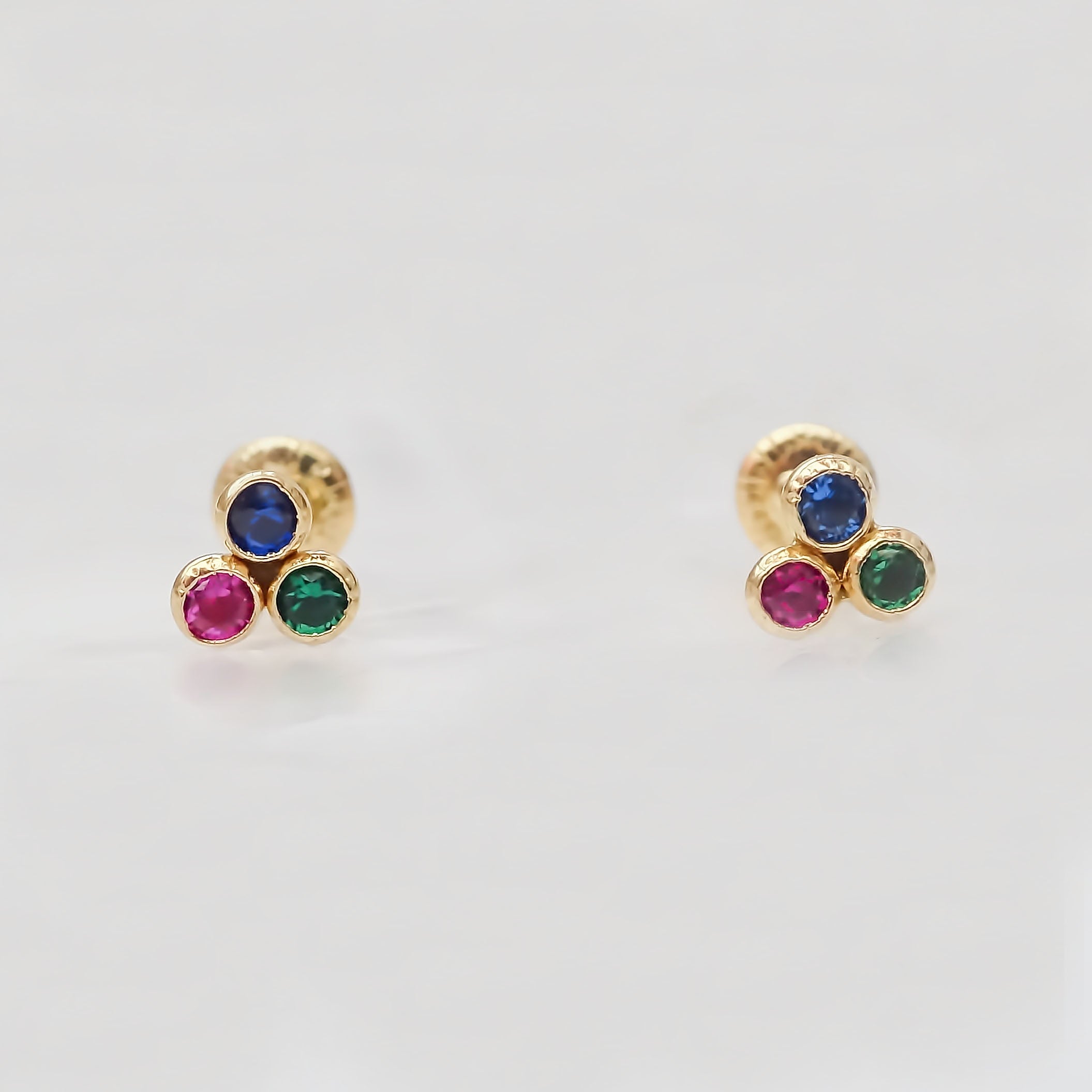Amor Eterno - Broqueles Mini Trébol / Aretes / Oro 10k / Multicolor