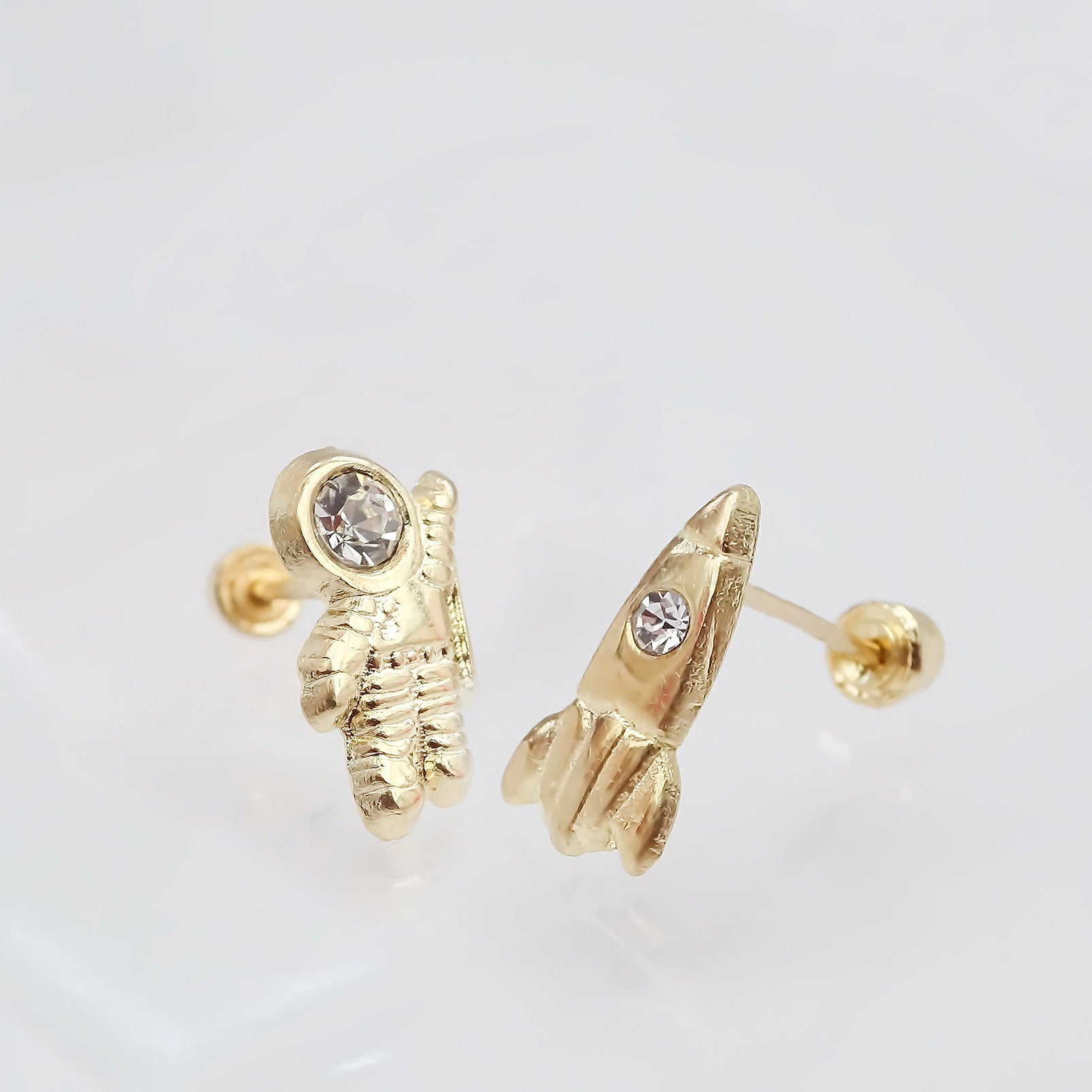 Amor Eterno - Broqueles Cohete - Astronauta / Aretes / Oro 10k