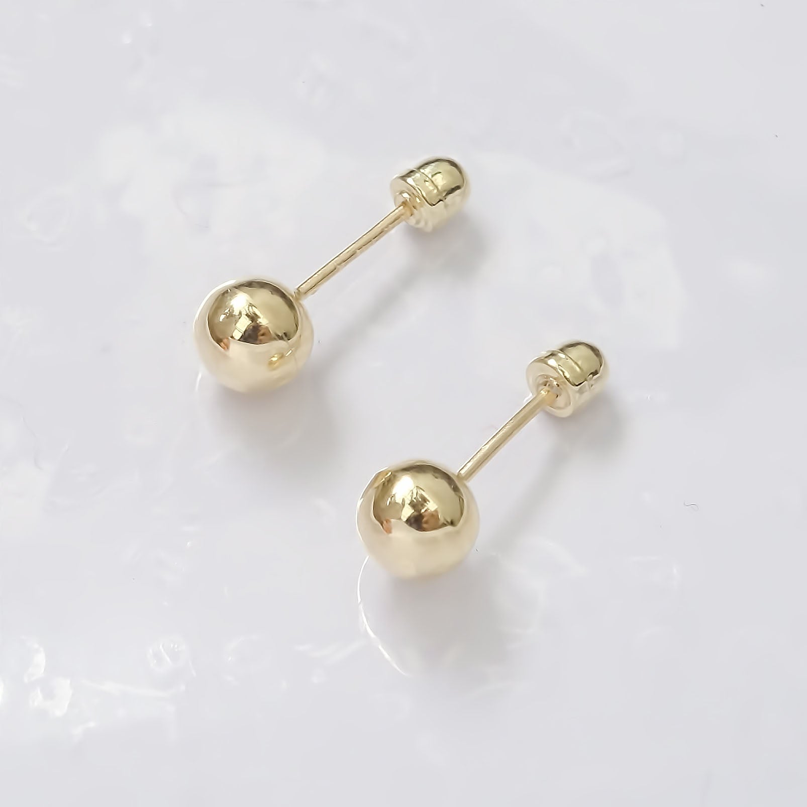 Amor Eterno - Broqueles / Dormilonas 4mm / Aretes / Oro 10k