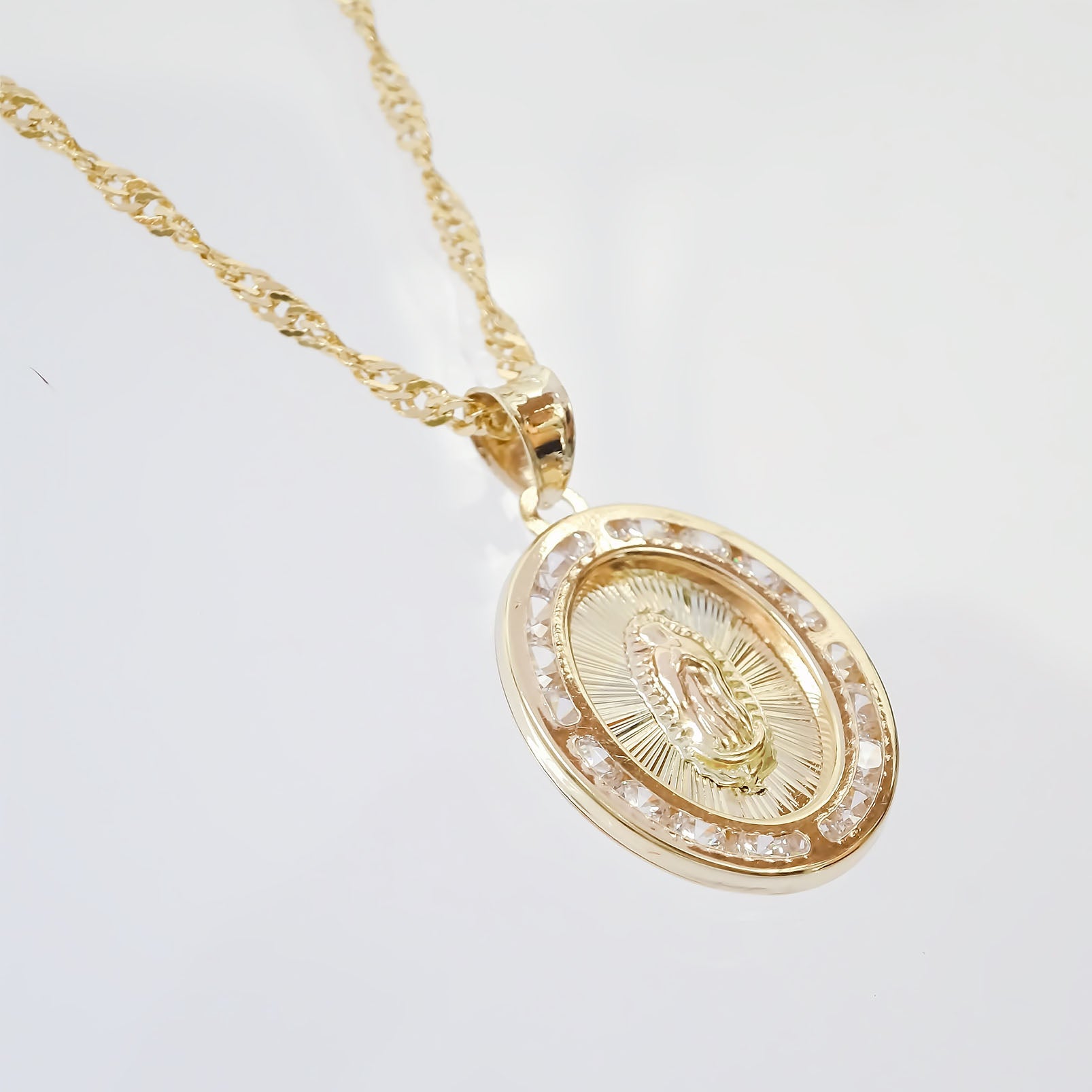 Amor Eterno - Dije Medalla Virgen / 3 Oros 10k Cadena Regalo