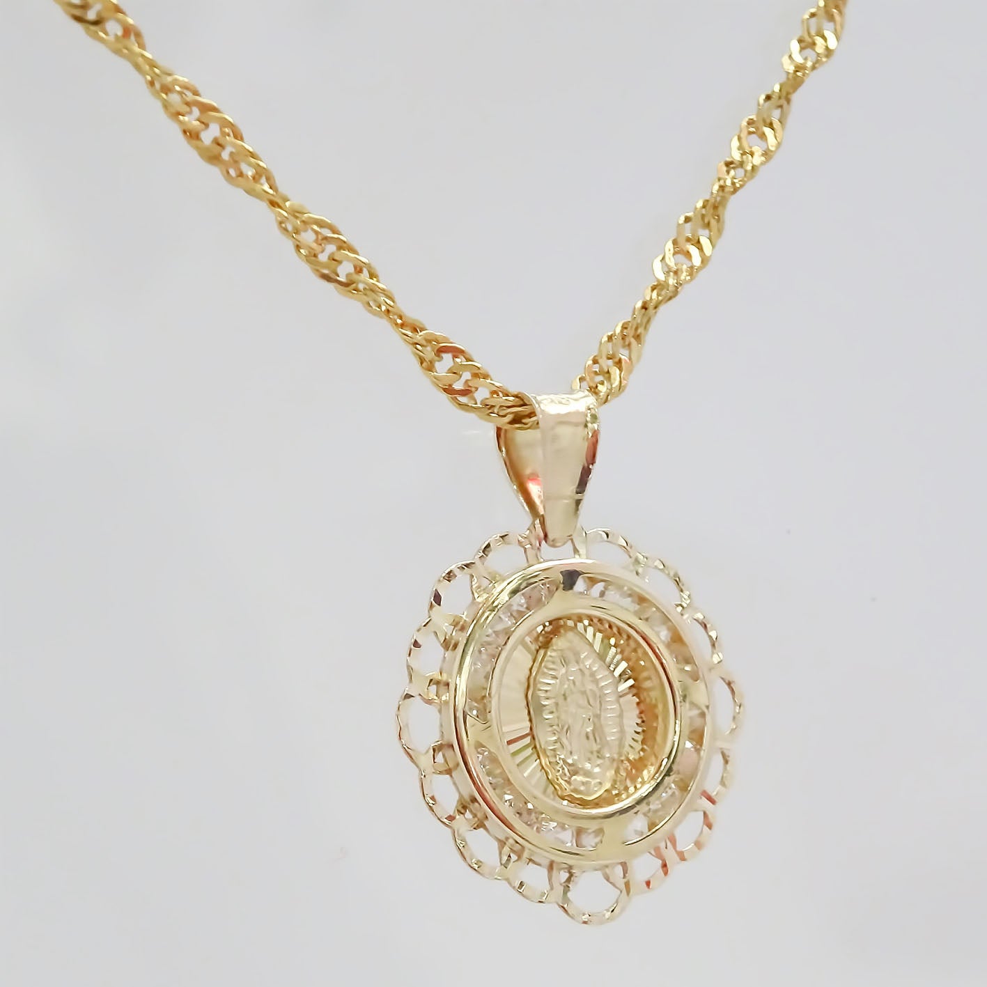 Amor Eterno - Medalla Virgen Flor Oro Sólido + Cadena Regalo