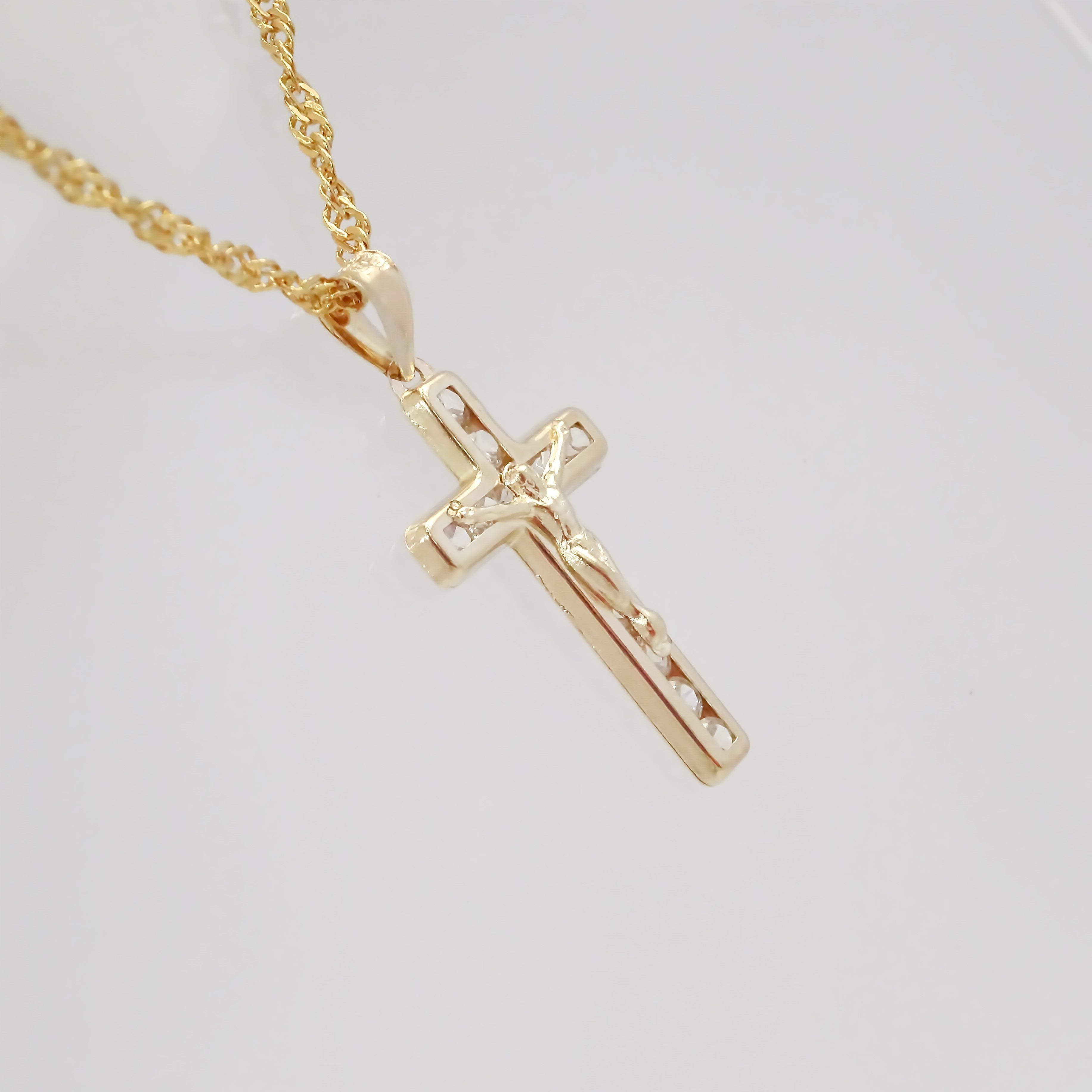 Amor Eterno - Dije Cruz Cristo / Oro 10k Solido Amarillo