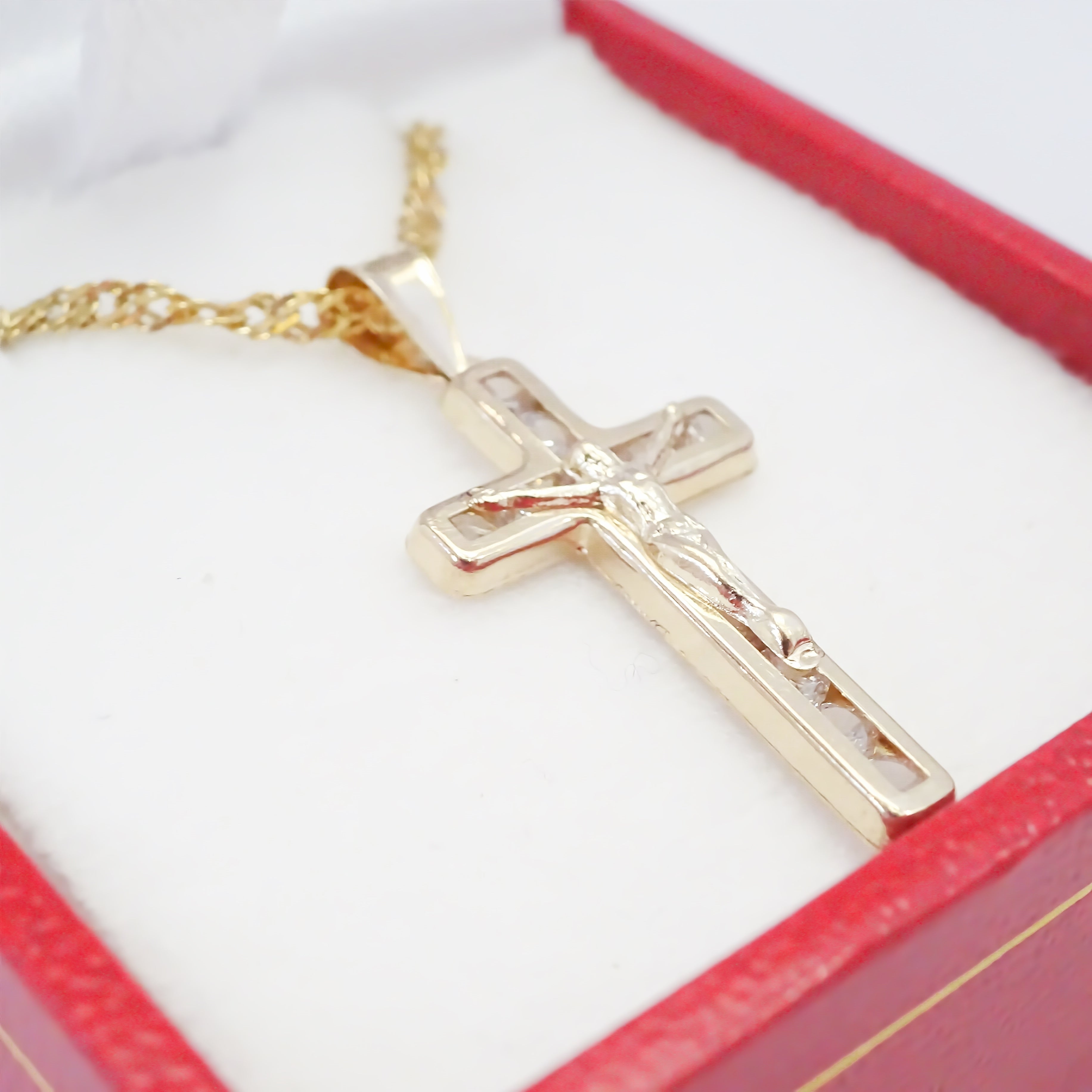 Amor Eterno - Dije Cruz Cristo / Oro 10k Solido Amarillo