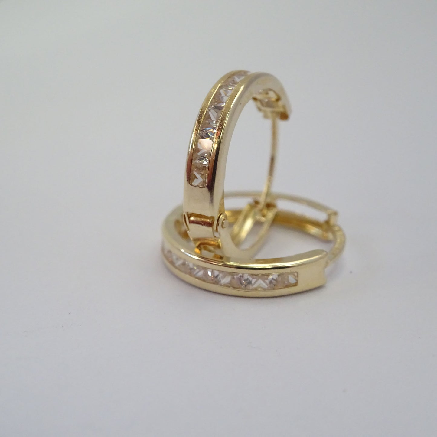 Amor Eterno - Arracadas / Aretes / Huggies Génesis* Oro 10k