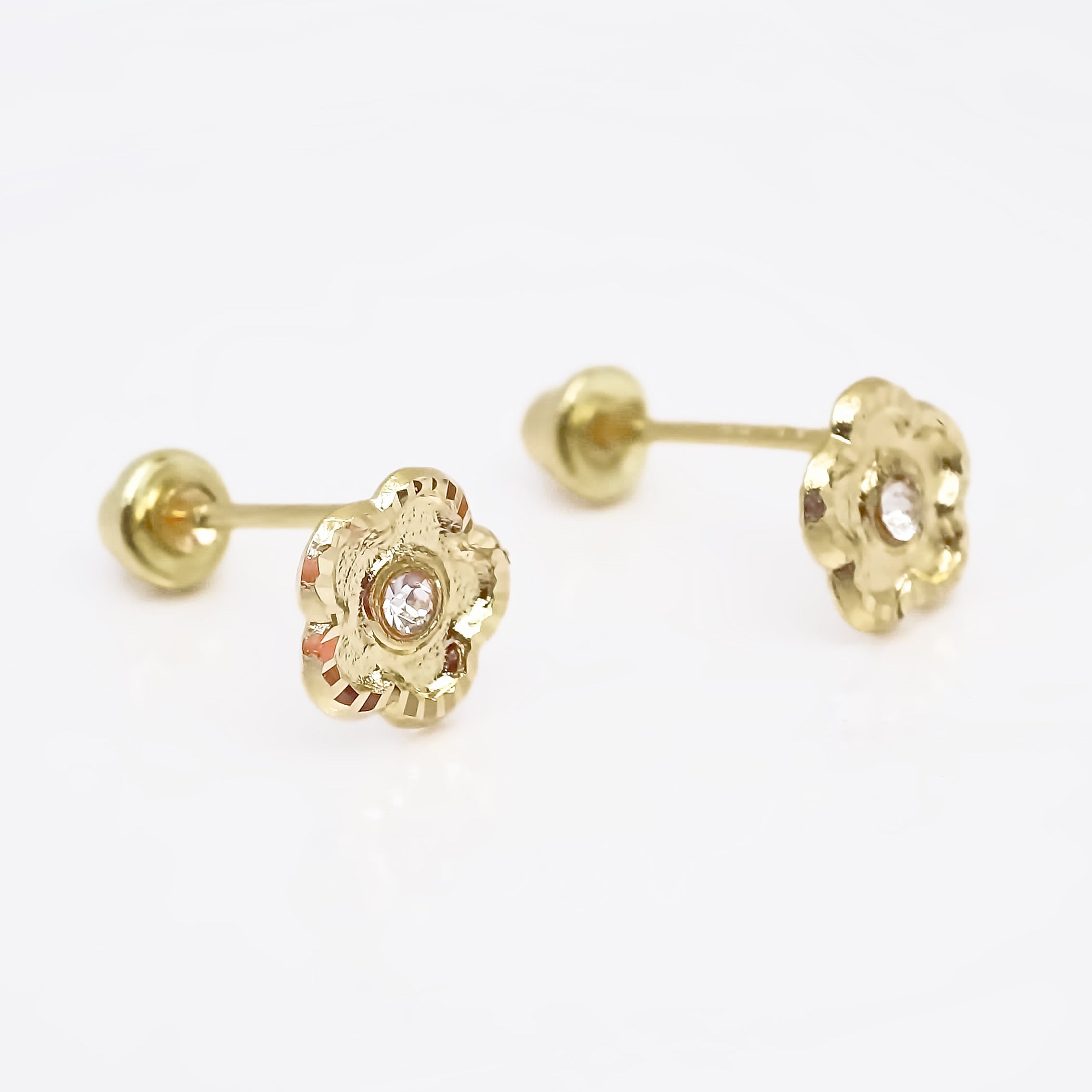 Amor Eterno - Broqueles Margarita Facetada / Aretes Oro 10k