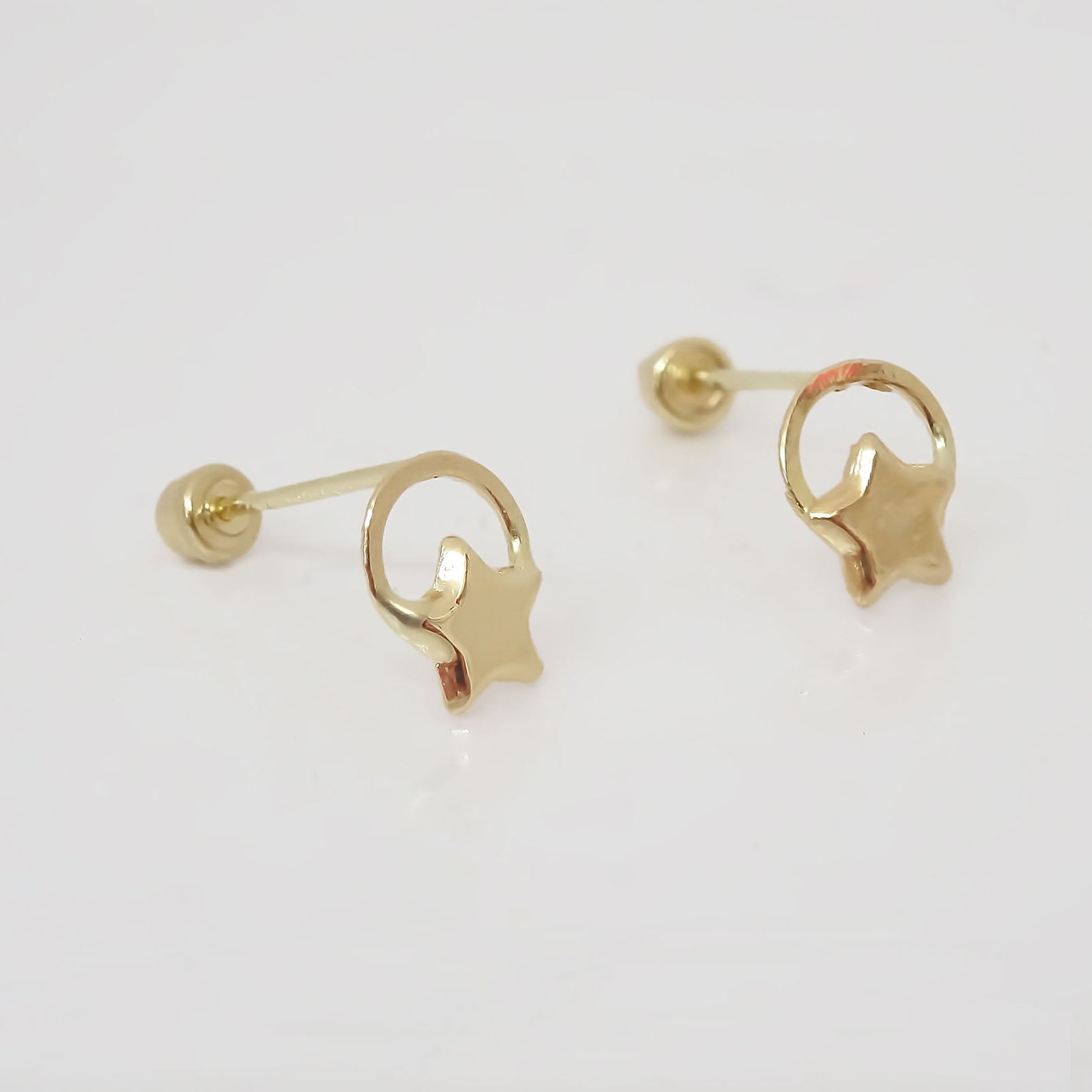 Amor Eterno - Broqueles Circulo Estrella / Aretes / Oro 10k