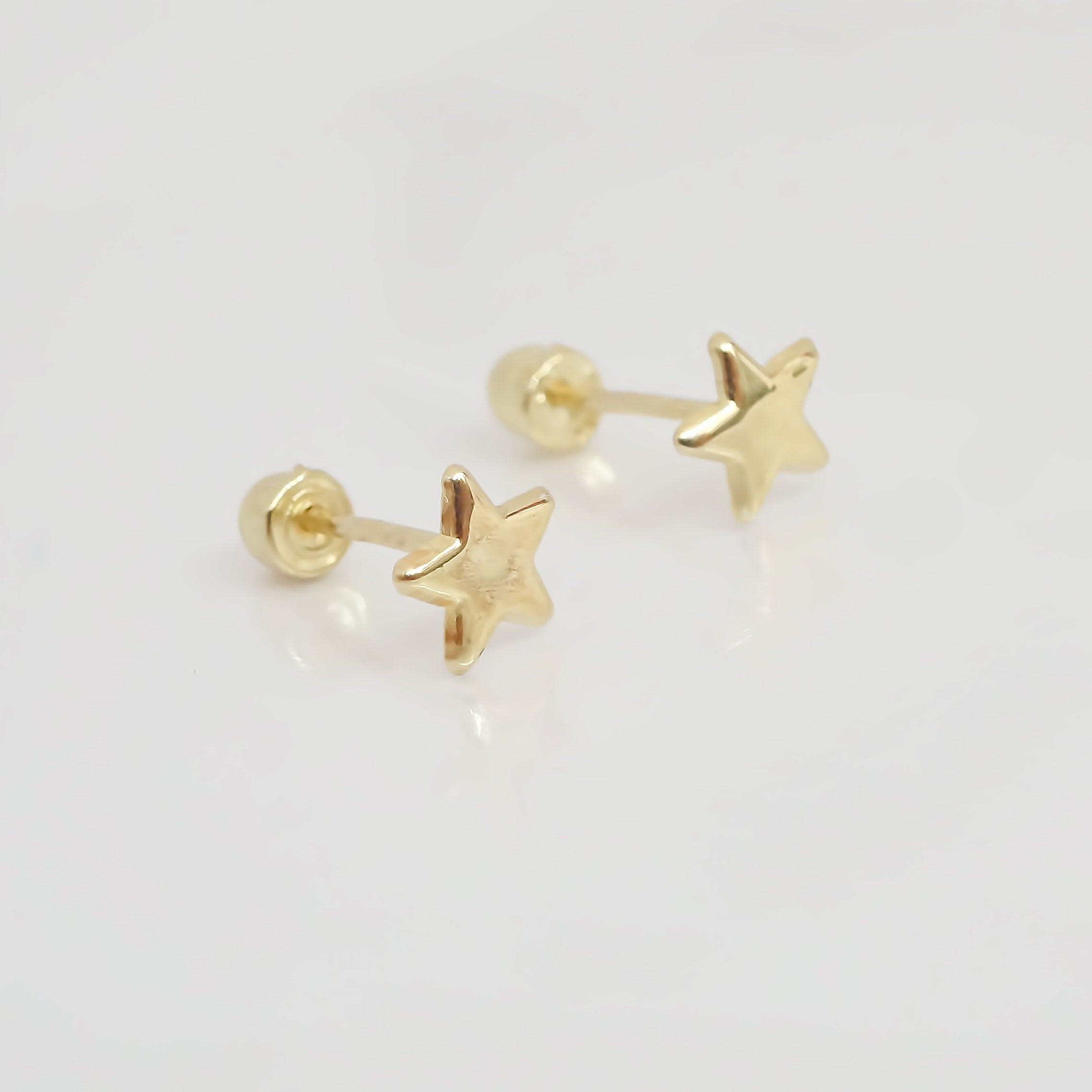 Amor Eterno - Broqueles Estrella Mini Bebé Aretes / Oro 10k