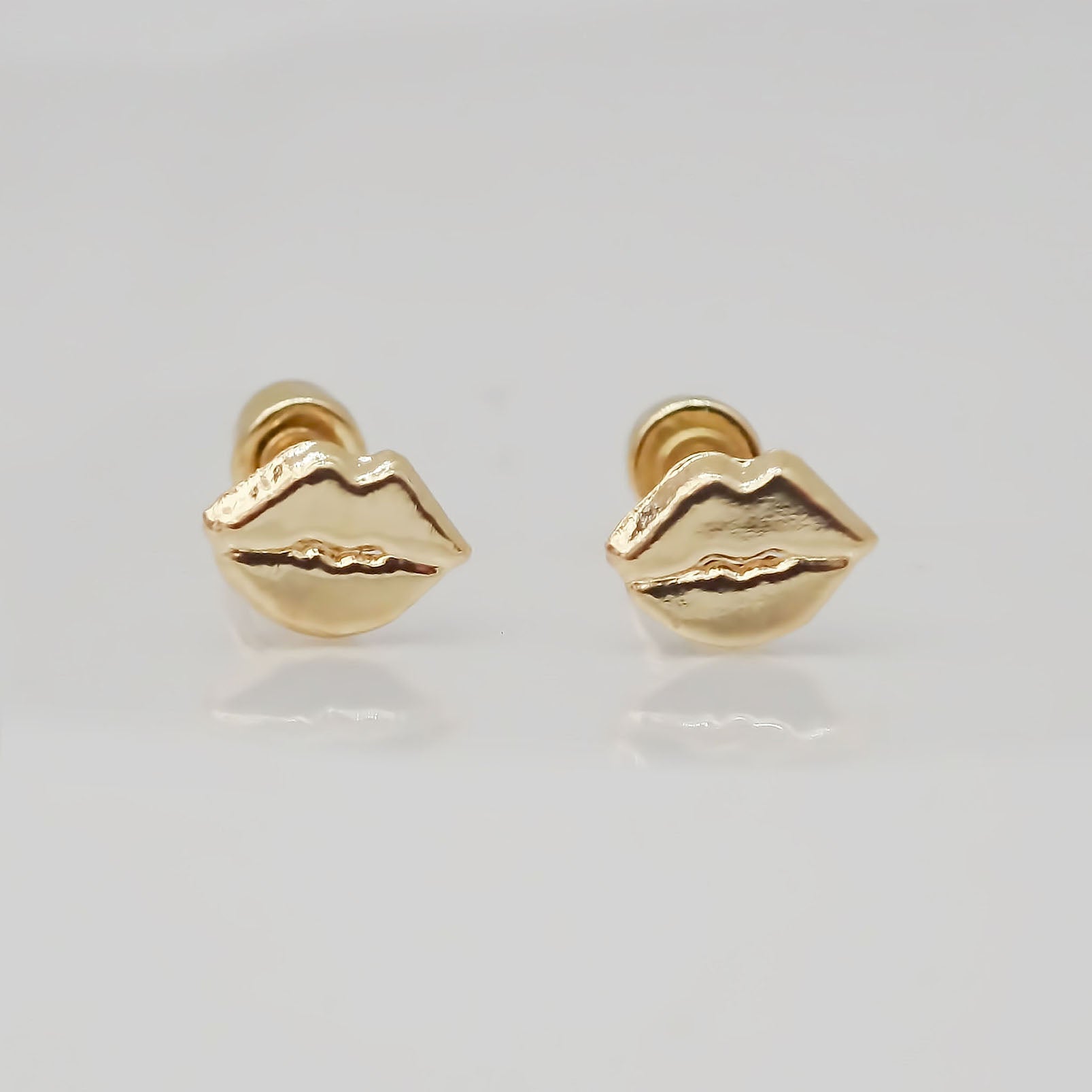 Amor Eterno - Broqueles Boca / Beso / Aretes / Oro 10k
