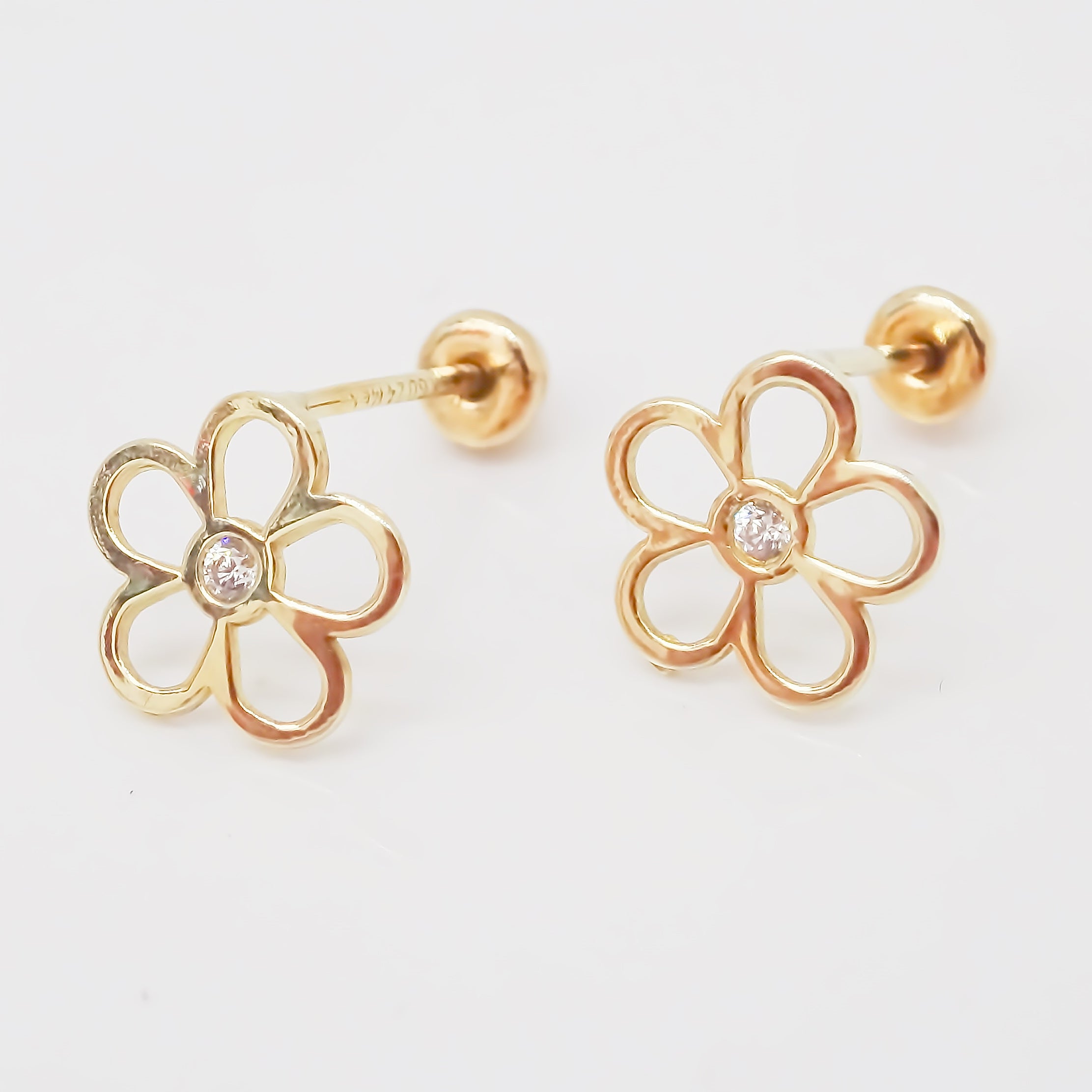Amor Eterno - Broqueles Margarita Silueta / Aretes / Oro 10k
