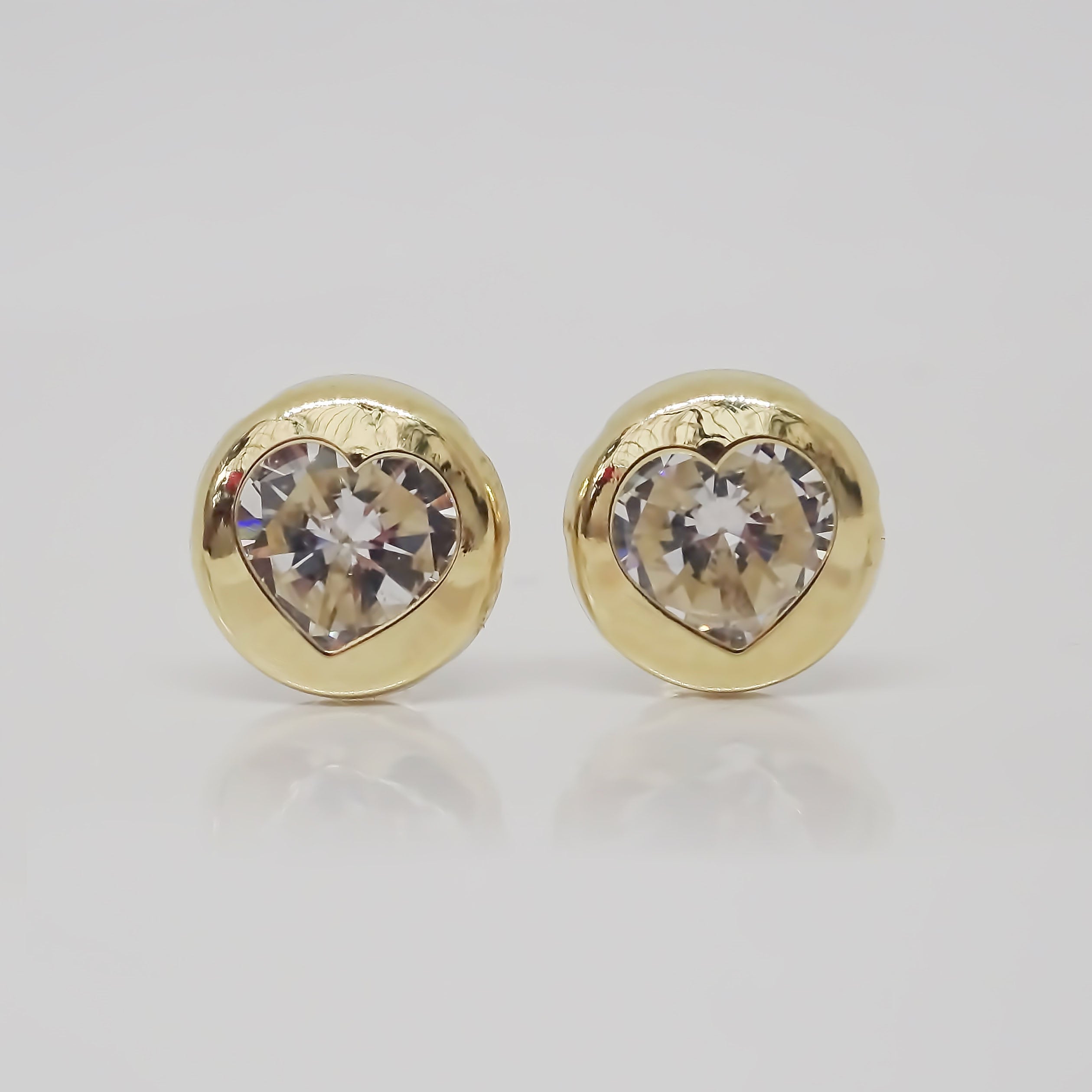 Amor Eterno - Broqueles Bisel Corazón / Aretes / Oro 10k / Transparente