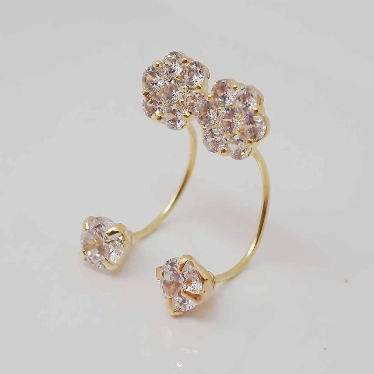 Amor Eterno - Broqueles Curvos Roseta/ Aretes Oro 10k