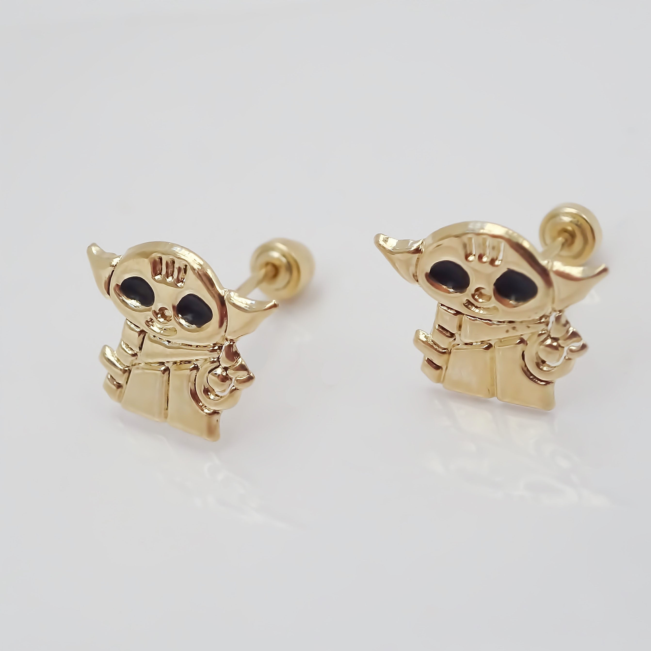 Amor Eterno - Broqueles Aretes Star Wars Yoda Grogu Oro 10k