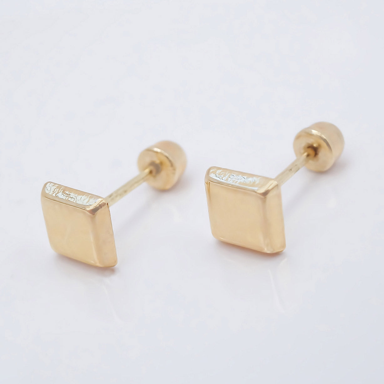 Amor Eterno - Broqueles Cuadro / Aretes / Oro Sólido 10k
