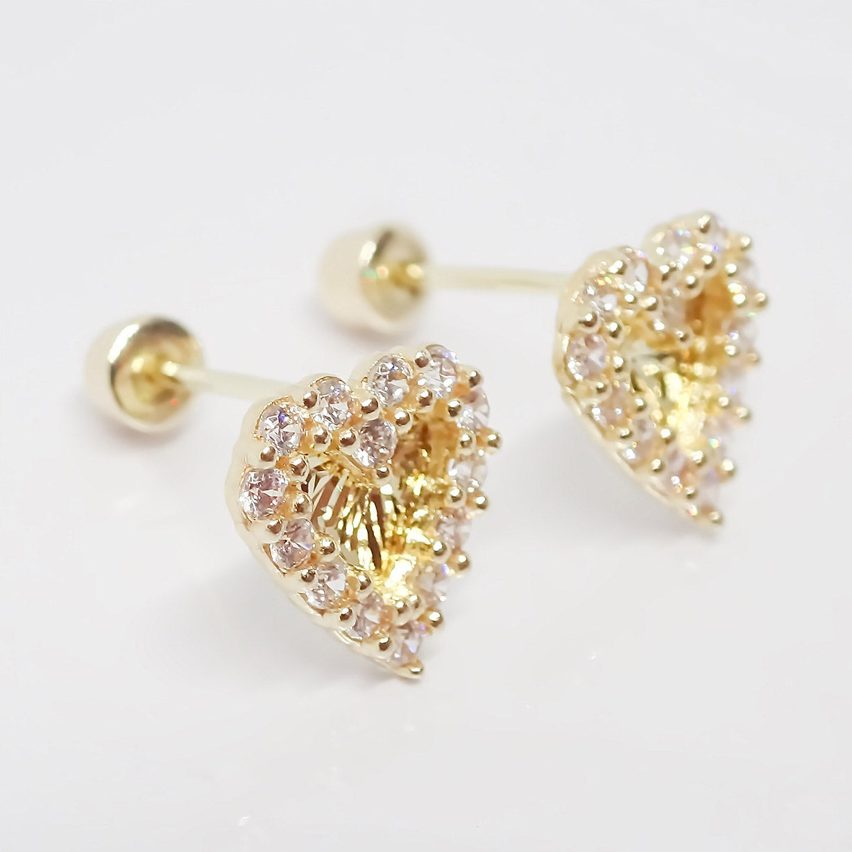 Amor Eterno - Broqueles Corazón Brillo Aretes Oro Sólido 10k