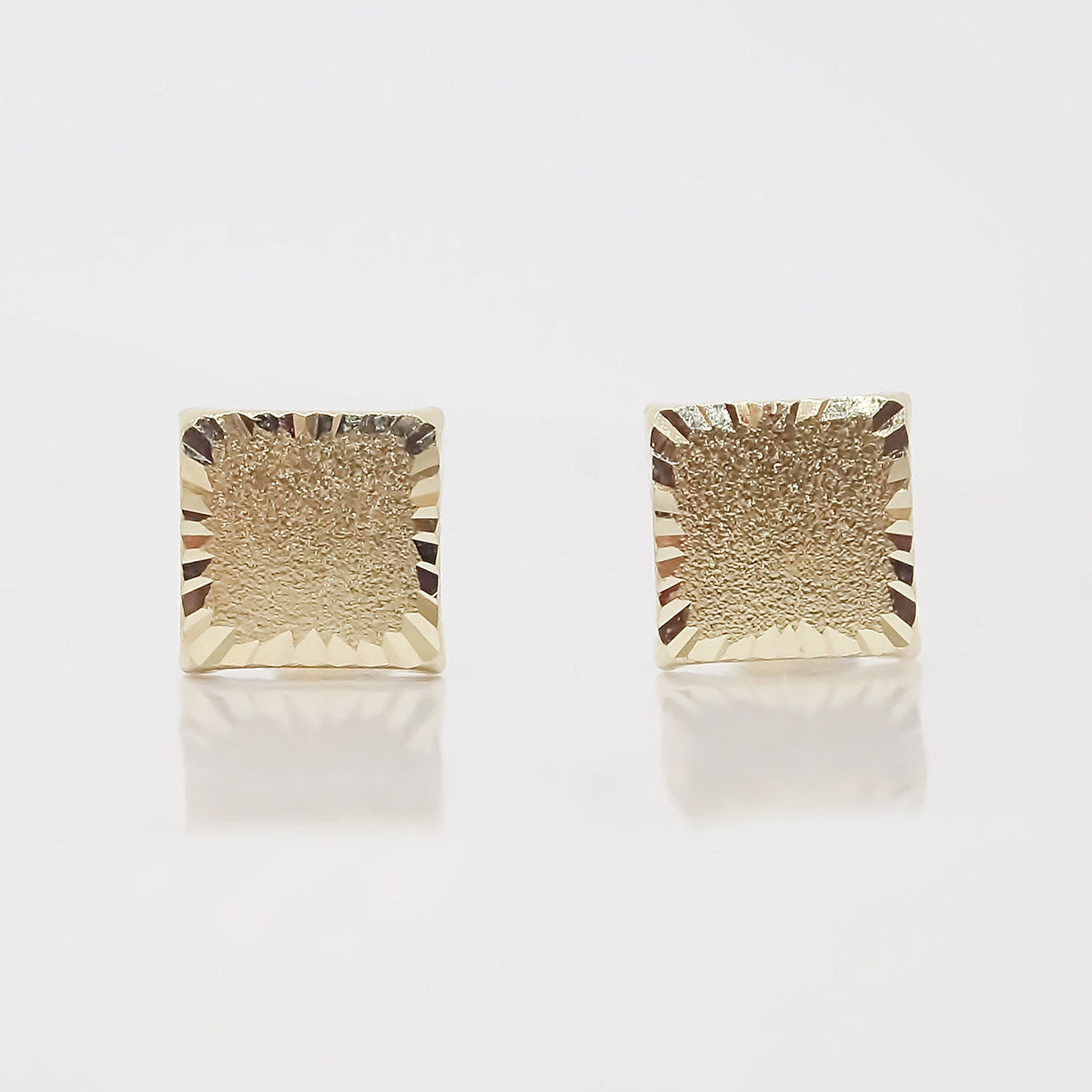 Amor Eterno - Broqueles Cuadrado Azucarado / Aretes Oro 10k