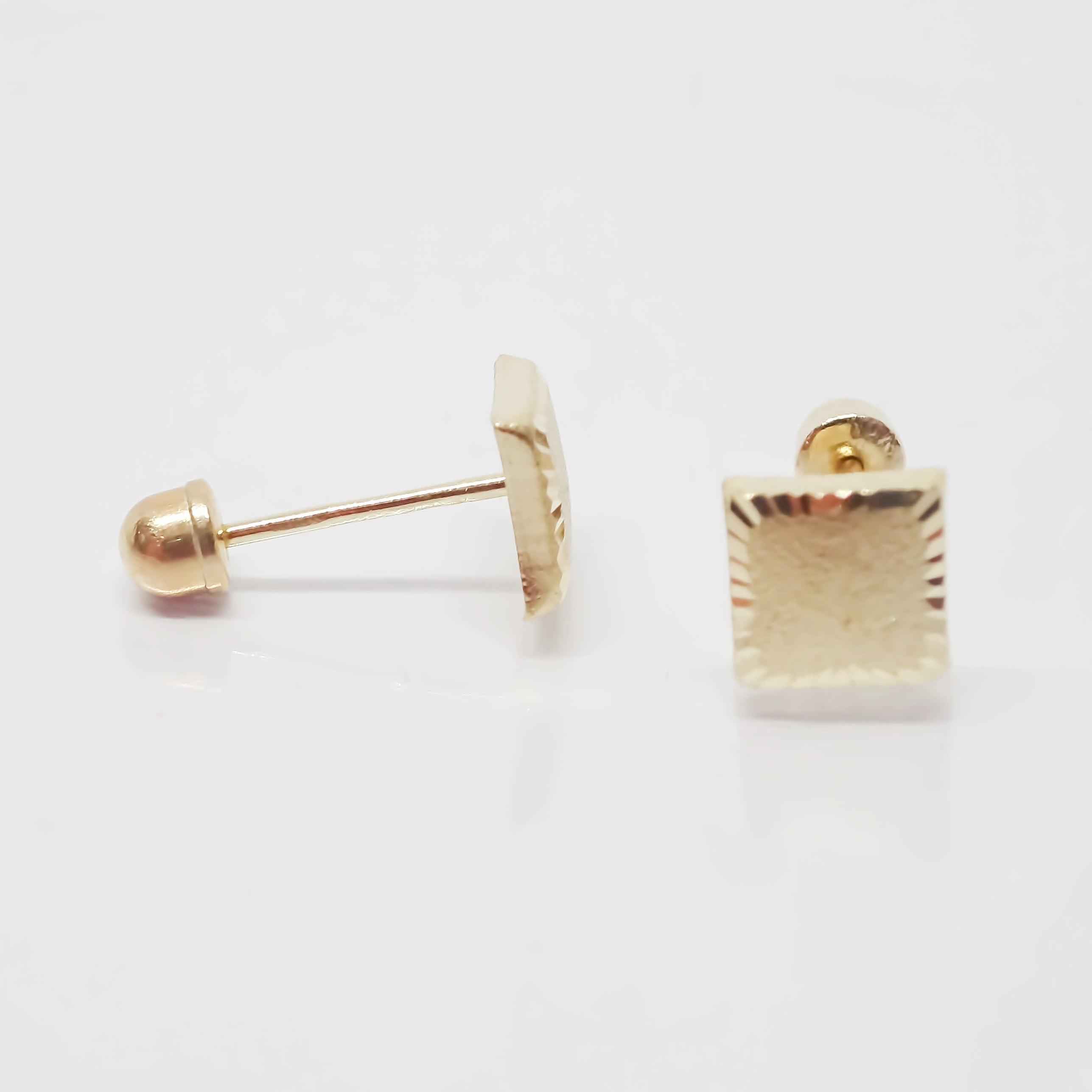 Amor Eterno - Broqueles Cuadrado Azucarado / Aretes Oro 10k