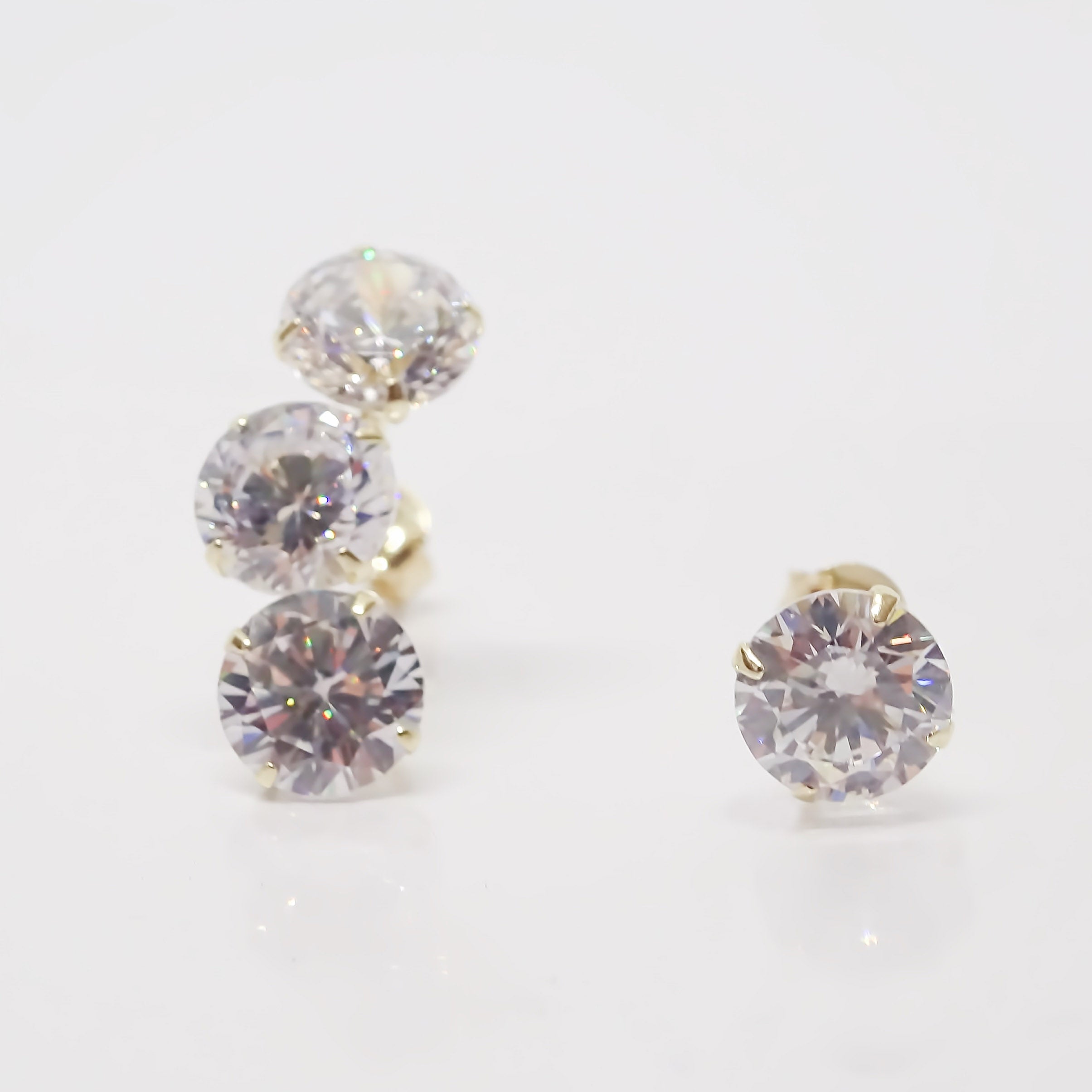 Amor Eterno - Broquel Círculo Desigual Aretes Oro Sólido 10k