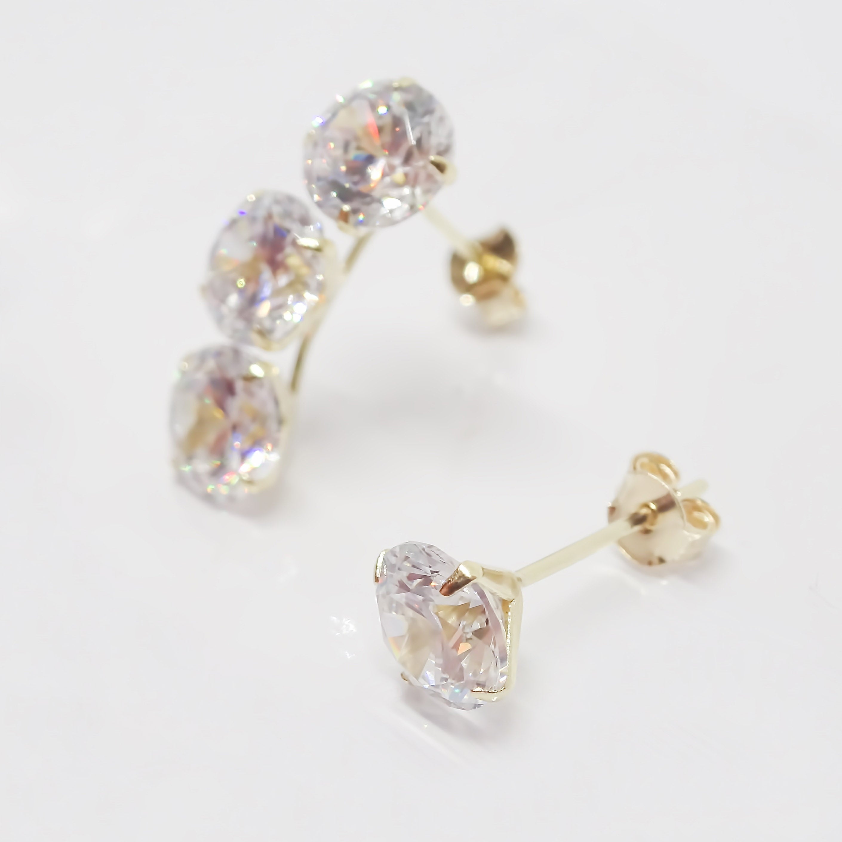 Amor Eterno - Broquel Círculo Desigual Aretes Oro Sólido 10k