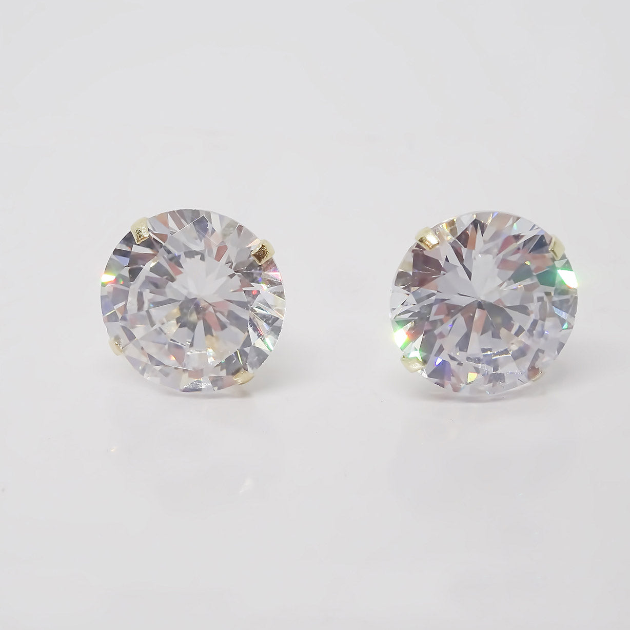 Amor Eterno - Broqueles Recto Dama 1cm / Aretes / Oro 10k
