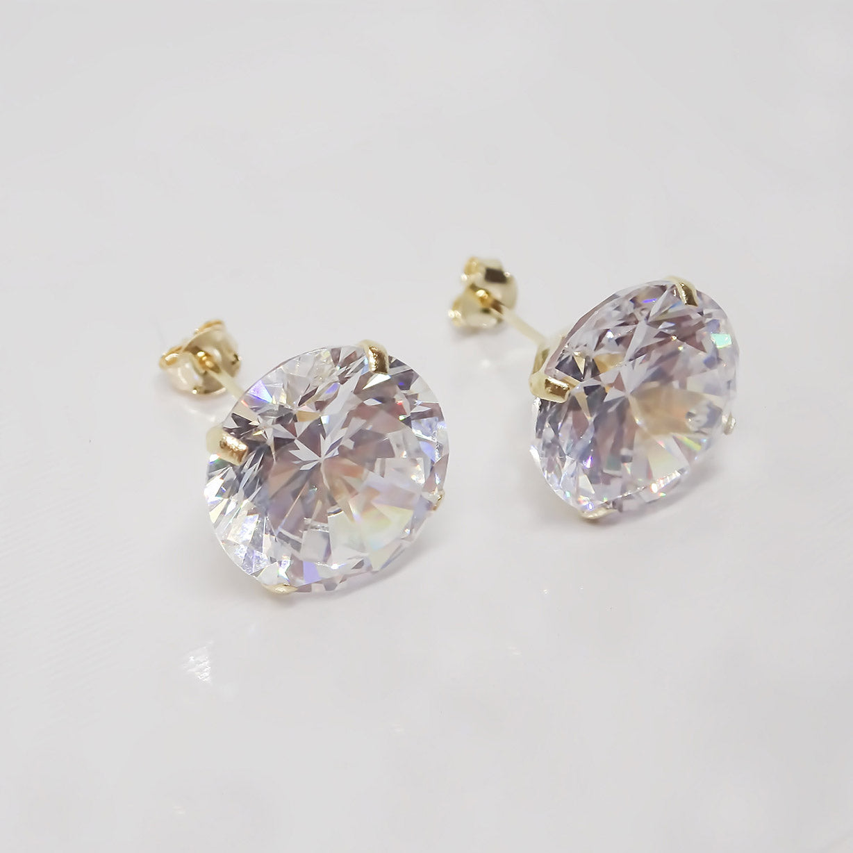 Amor Eterno - Broqueles Recto Dama 1cm / Aretes / Oro 10k