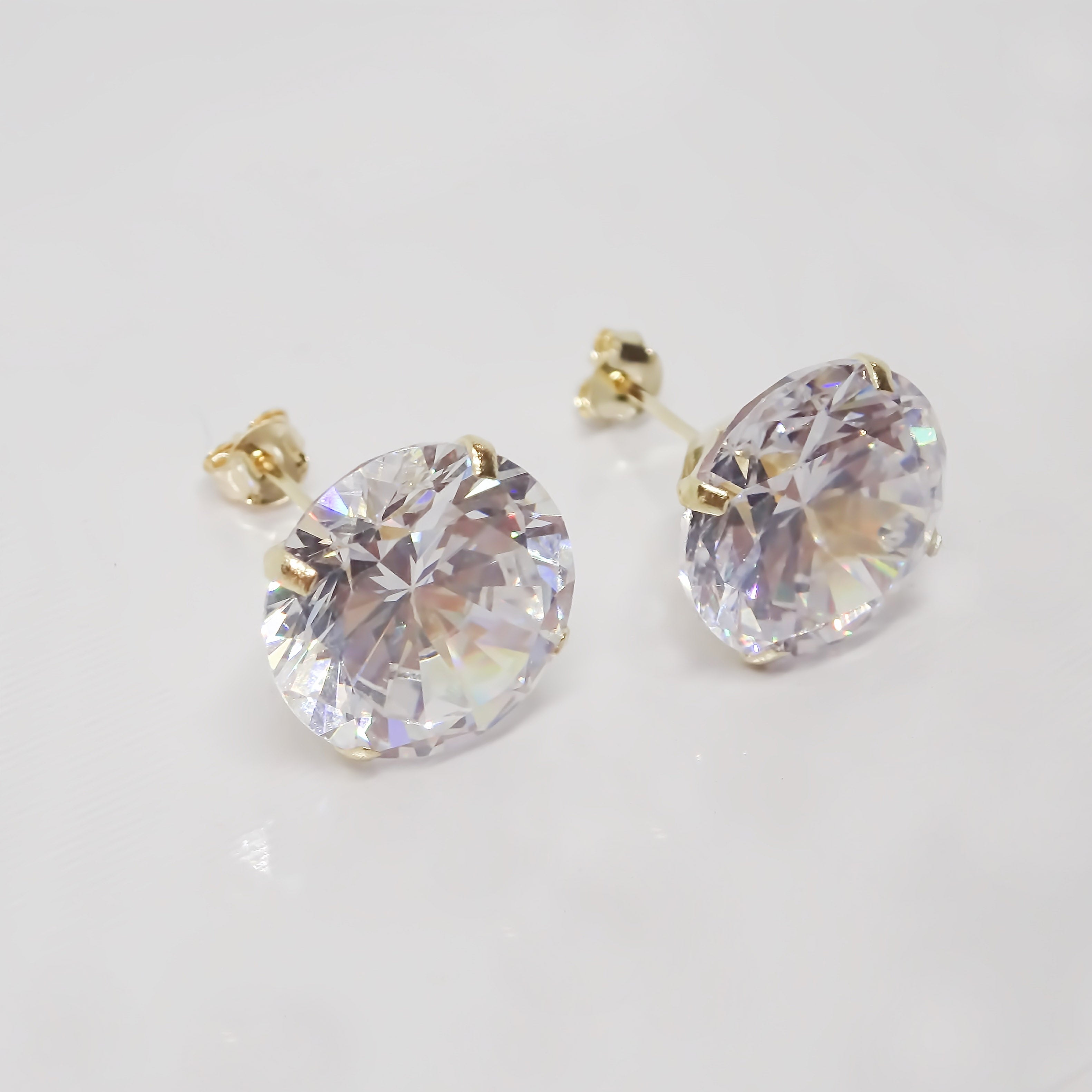 Amor Eterno - Broqueles Recto Dama 1cm / Aretes / Oro 10k
