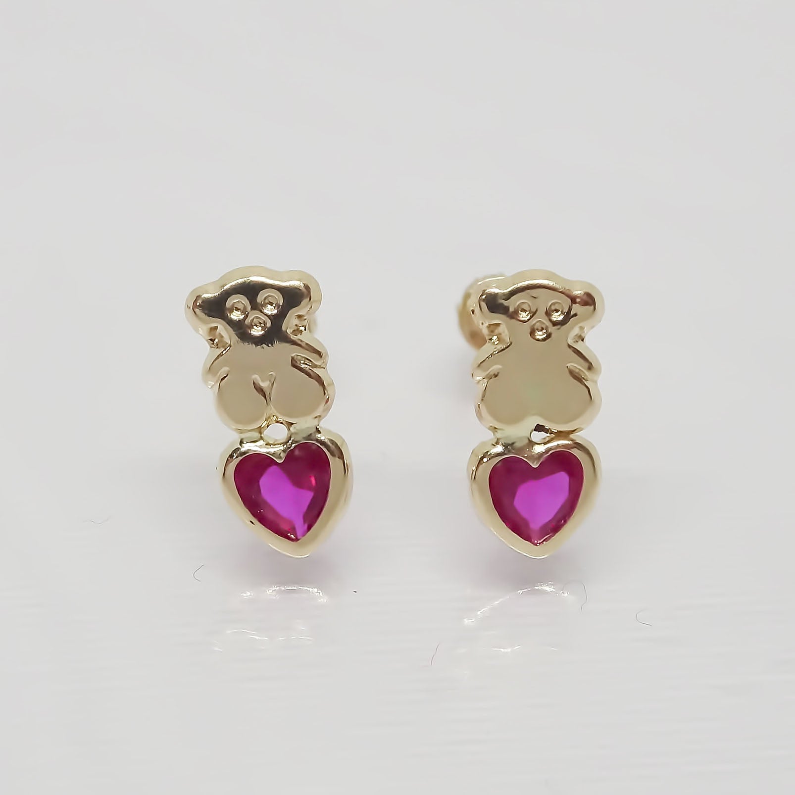 Amor Eterno - Broqueles Aretes / Tous Corazón / Oro 10k / Rojo