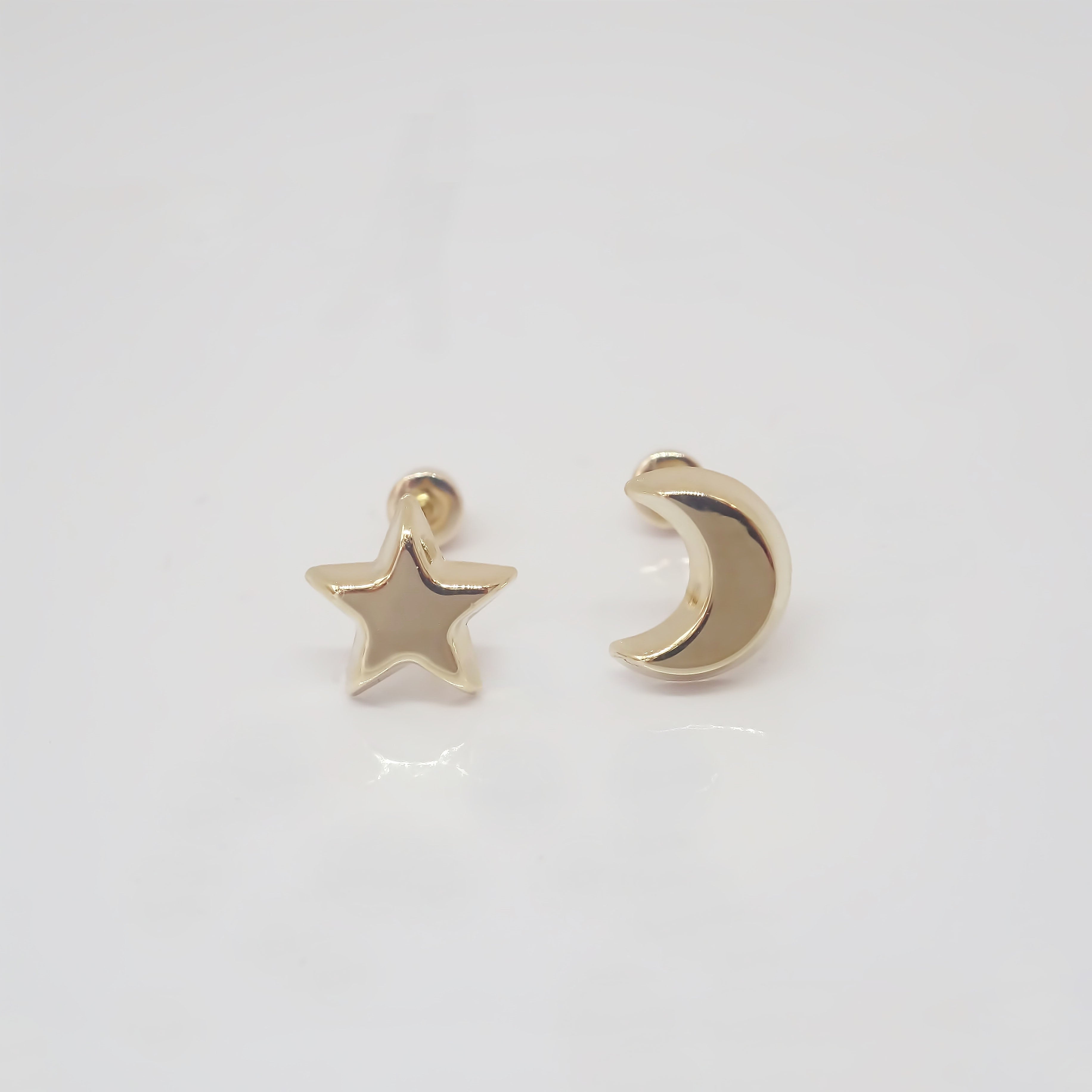 Amor Eterno - Broqueles Luna Estrella Basic / Aretes Oro 10k