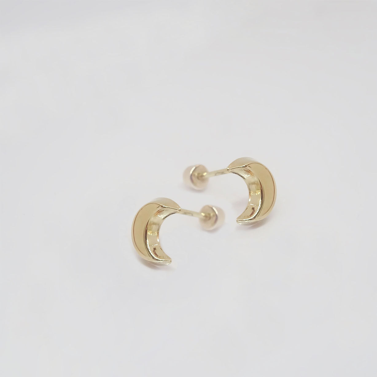 Amor Eterno - Broqueles Luna Basic / Aretes Oro 10k