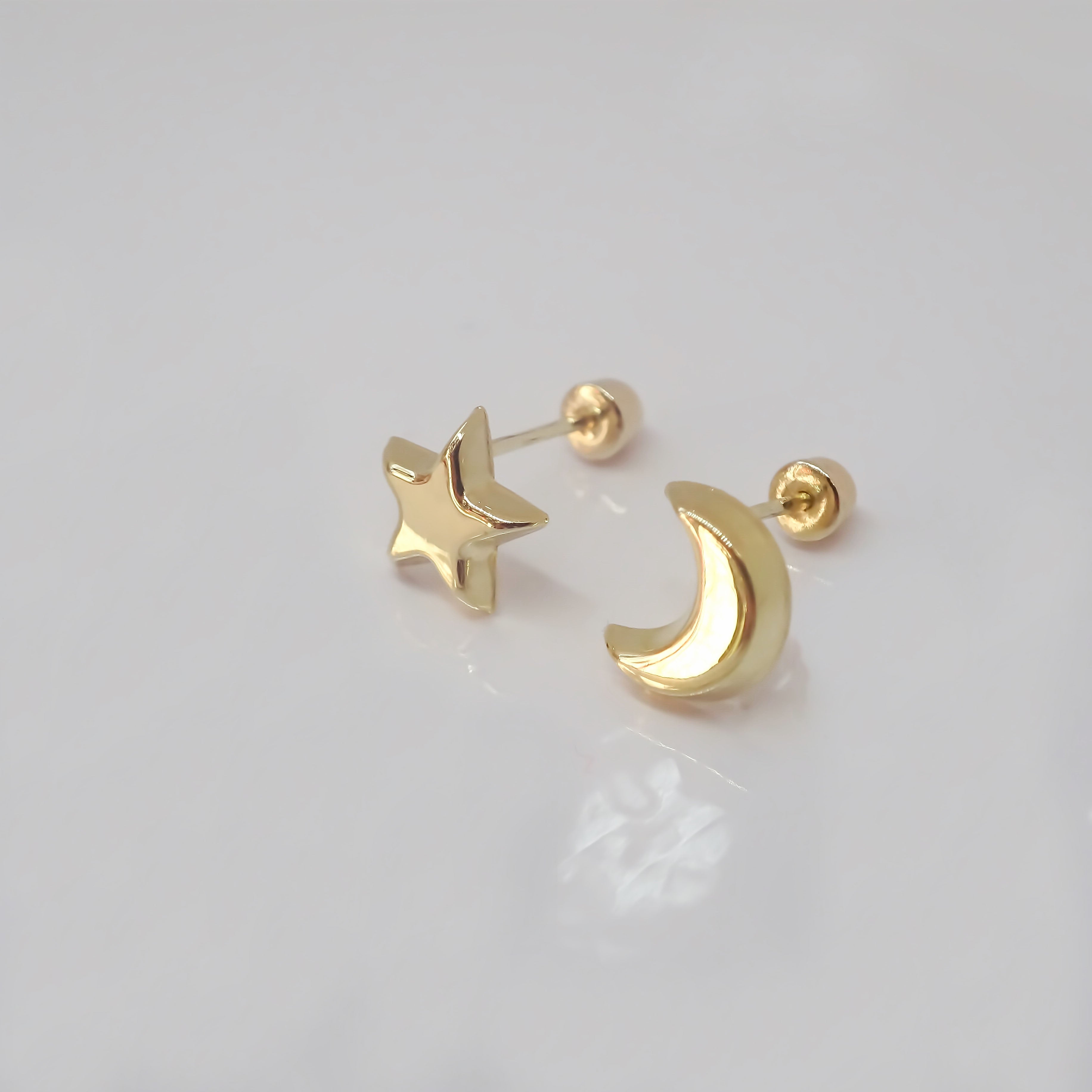 Amor Eterno - Broqueles Luna Estrella Basic / Aretes Oro 10k