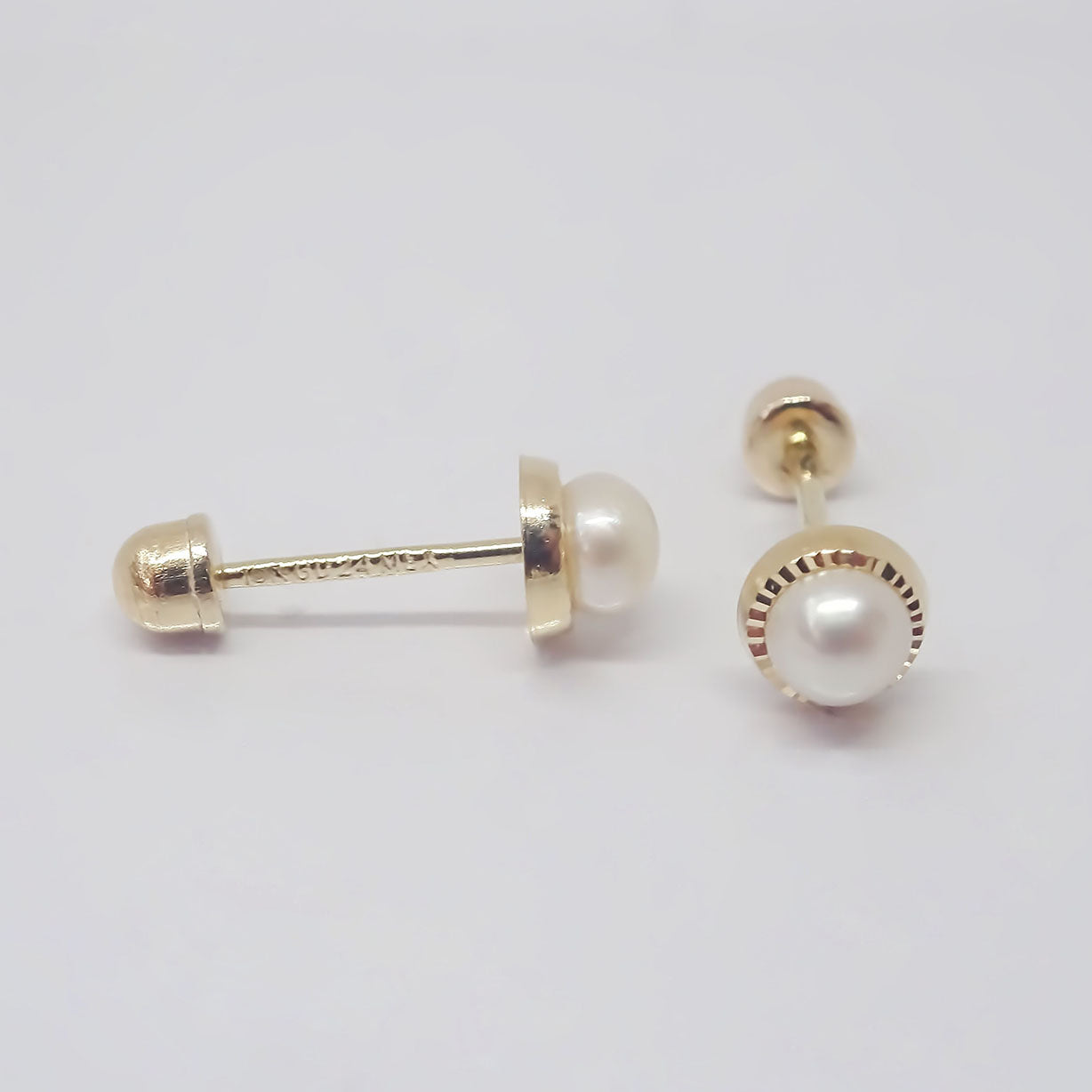Amor Eterno - Broqueles Perla Bebé Elegante / Aretes Oro 10k