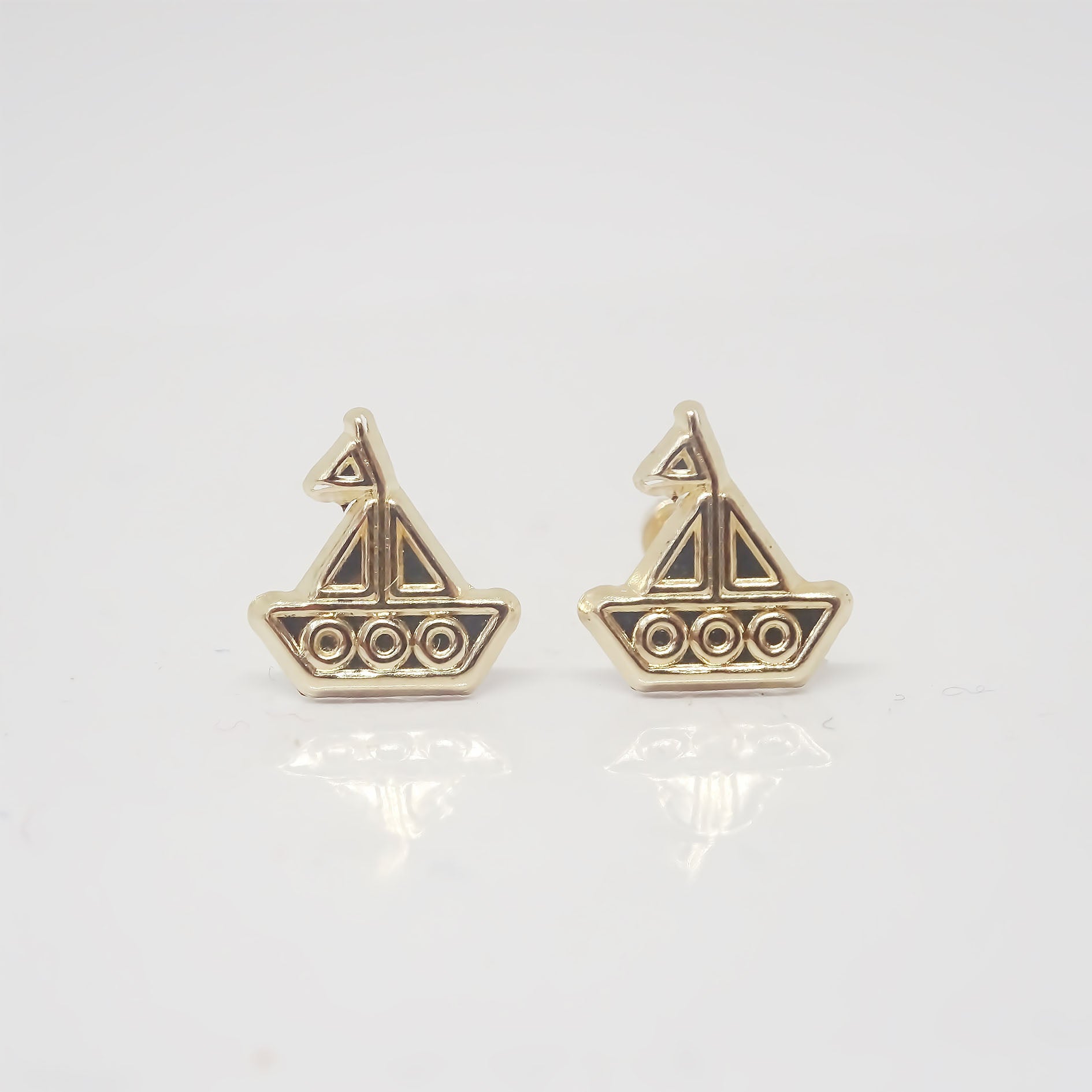 Amor Eterno - Broqueles Barquito / Aretes / Oro 10k