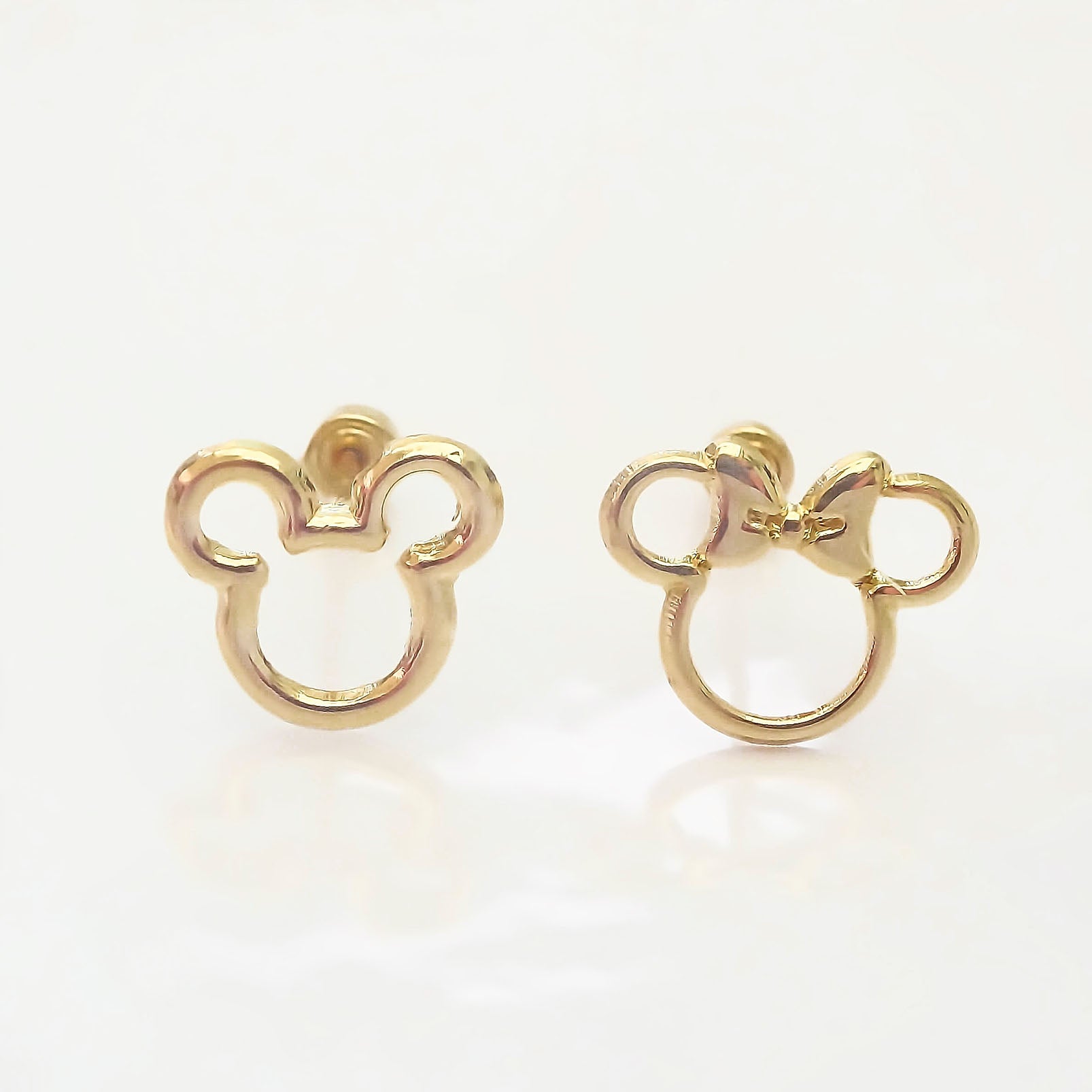 Amor Eterno - Broqueles Disney Silueta Mickey - Minnie Aretes / Oro 10k