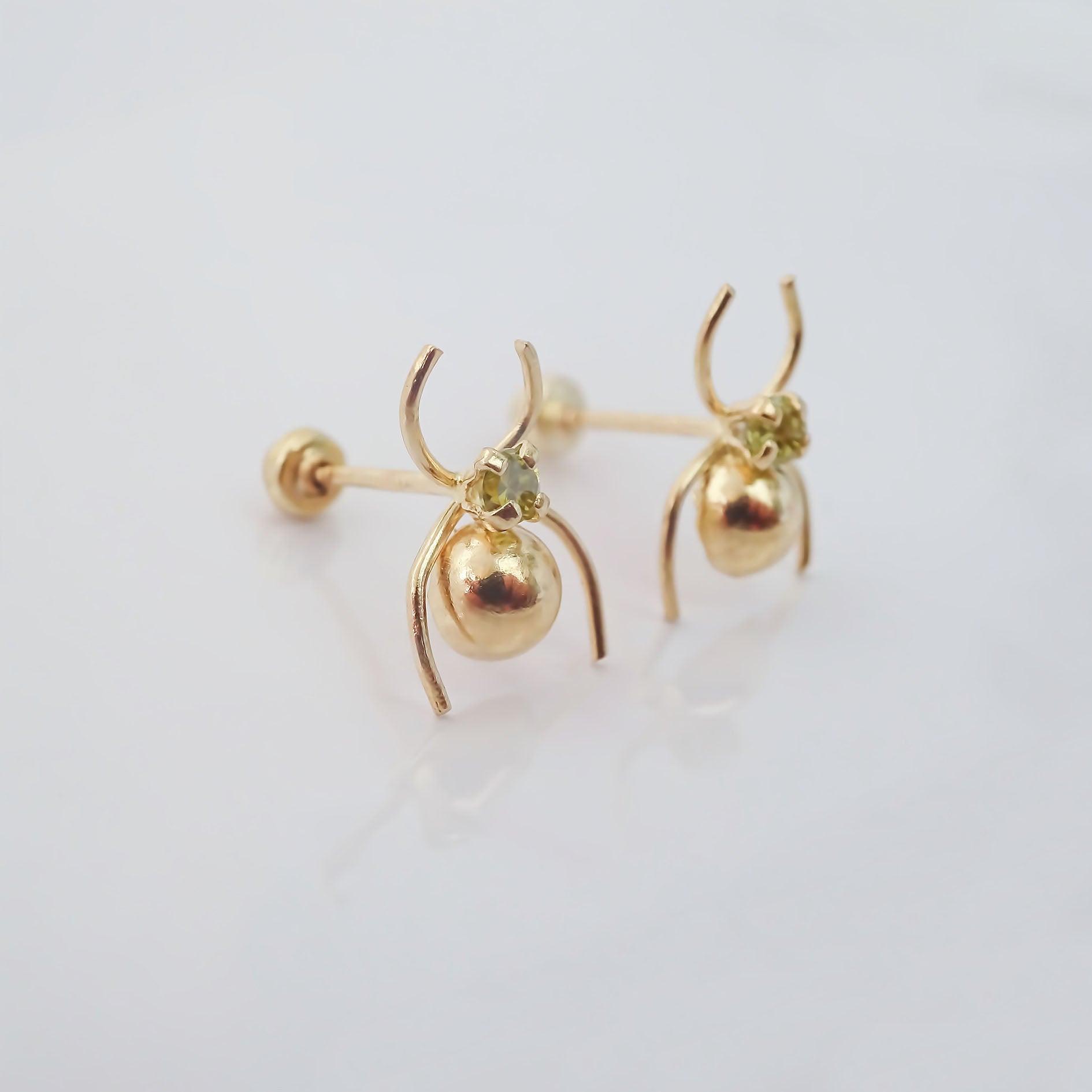 Amor Eterno - Broqueles Deluxe Araña / Aretes / Oro 10k