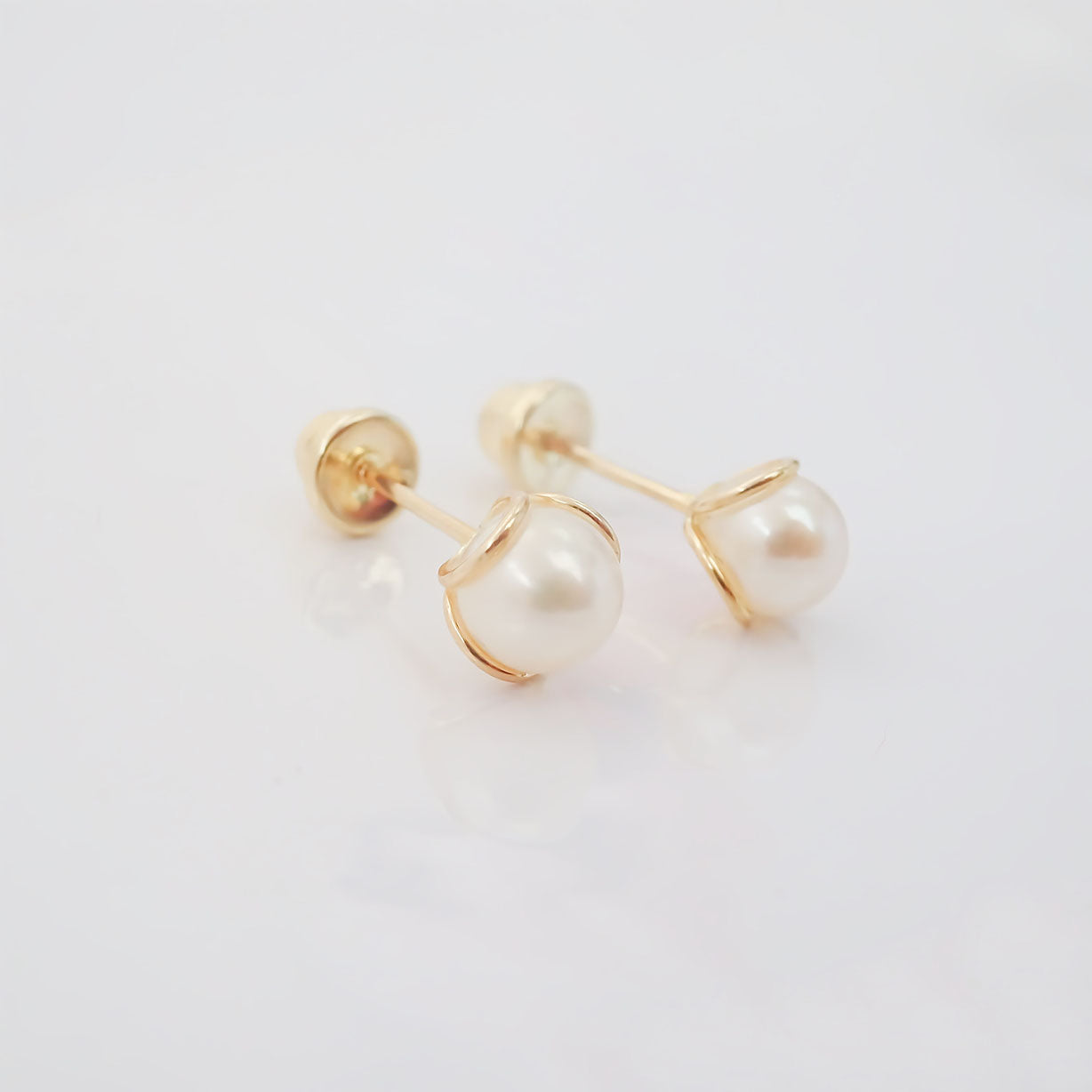 Amor Eterno - Broqueles Deluxe Perla Flor / Aretes / Oro 10k