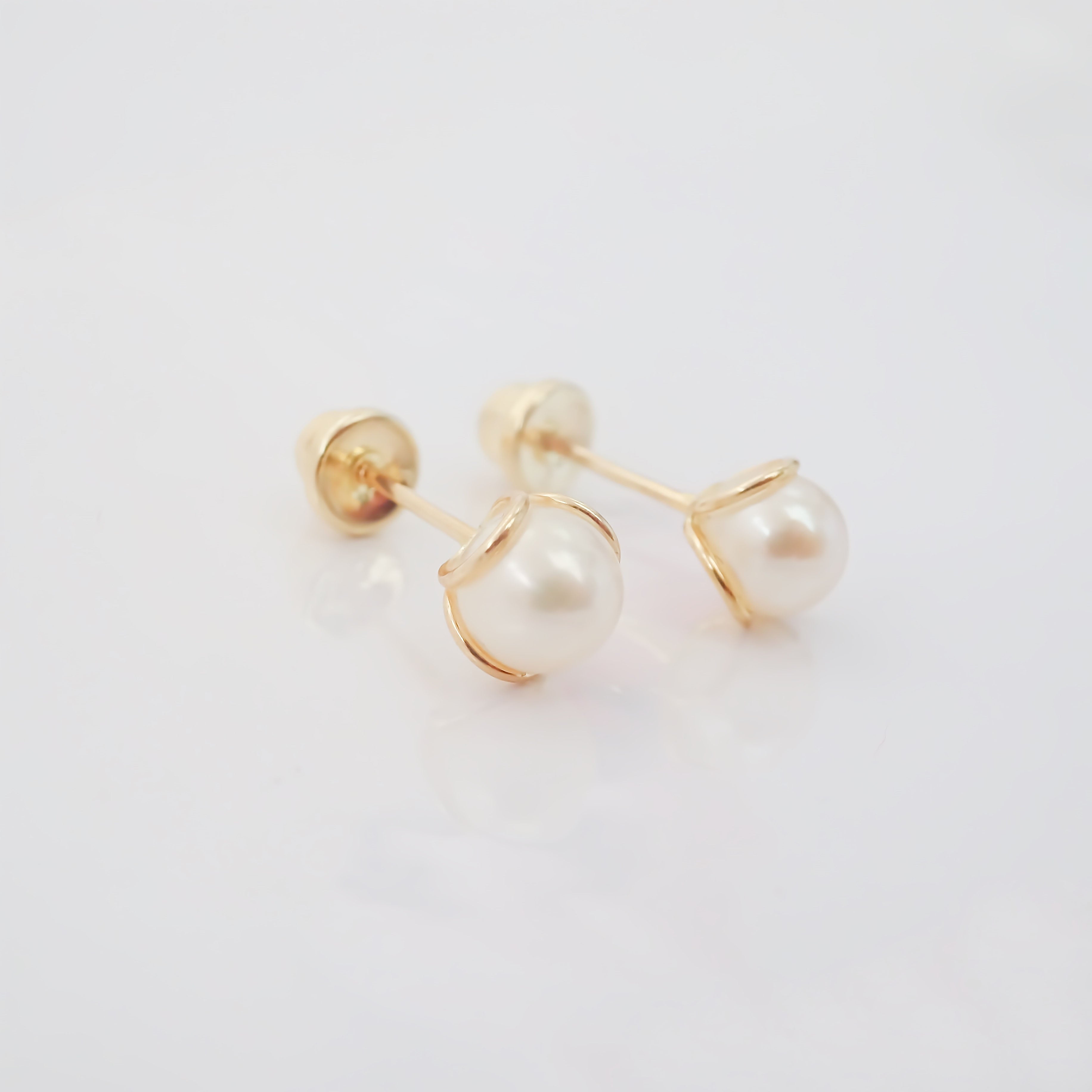 Amor Eterno - Broqueles Deluxe Perla Flor / Aretes / Oro 10k