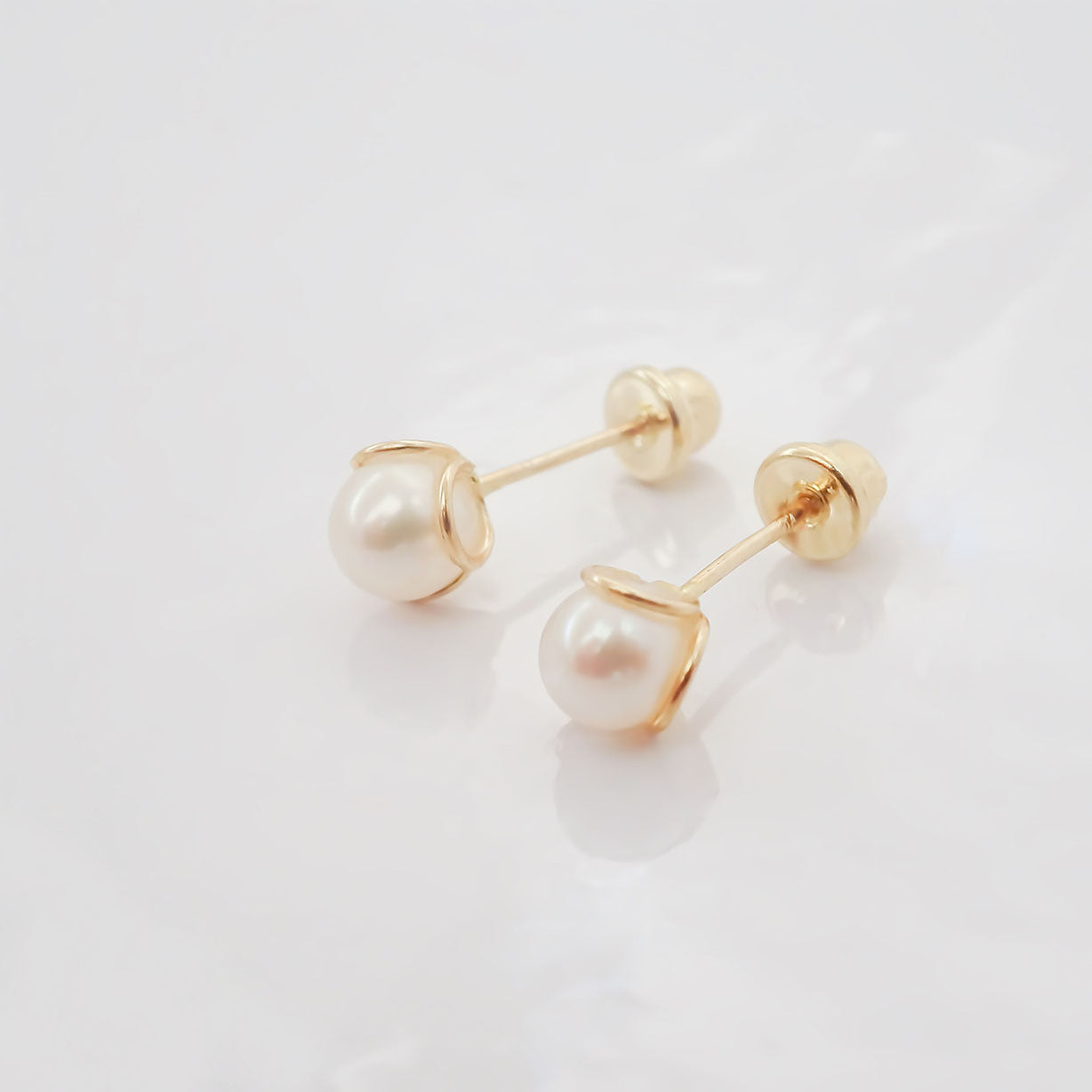 Amor Eterno - Broqueles Deluxe Perla Flor / Aretes / Oro 10k