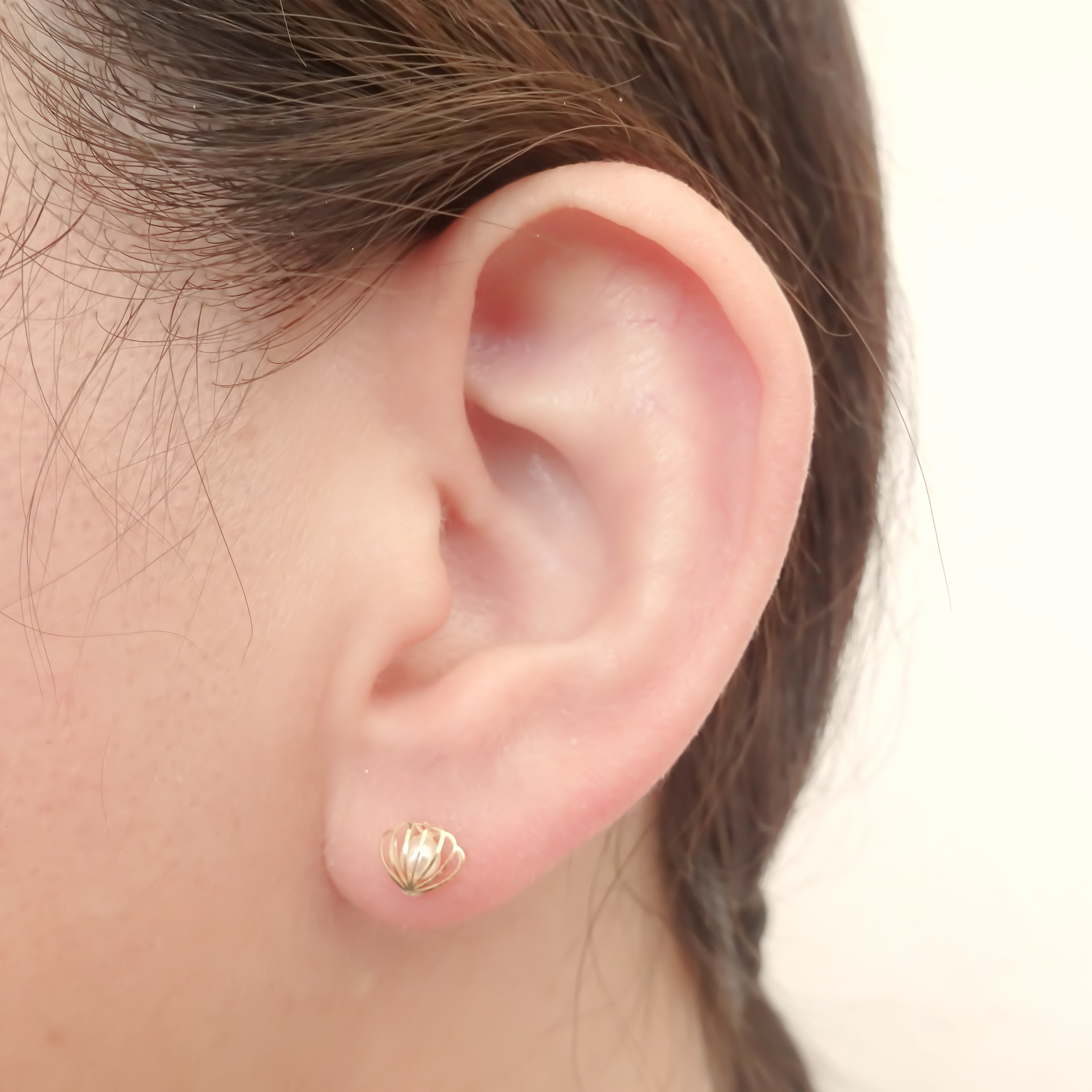 Amor Eterno - Broqueles Concha Perla Ostra Aretes / Oro 10k
