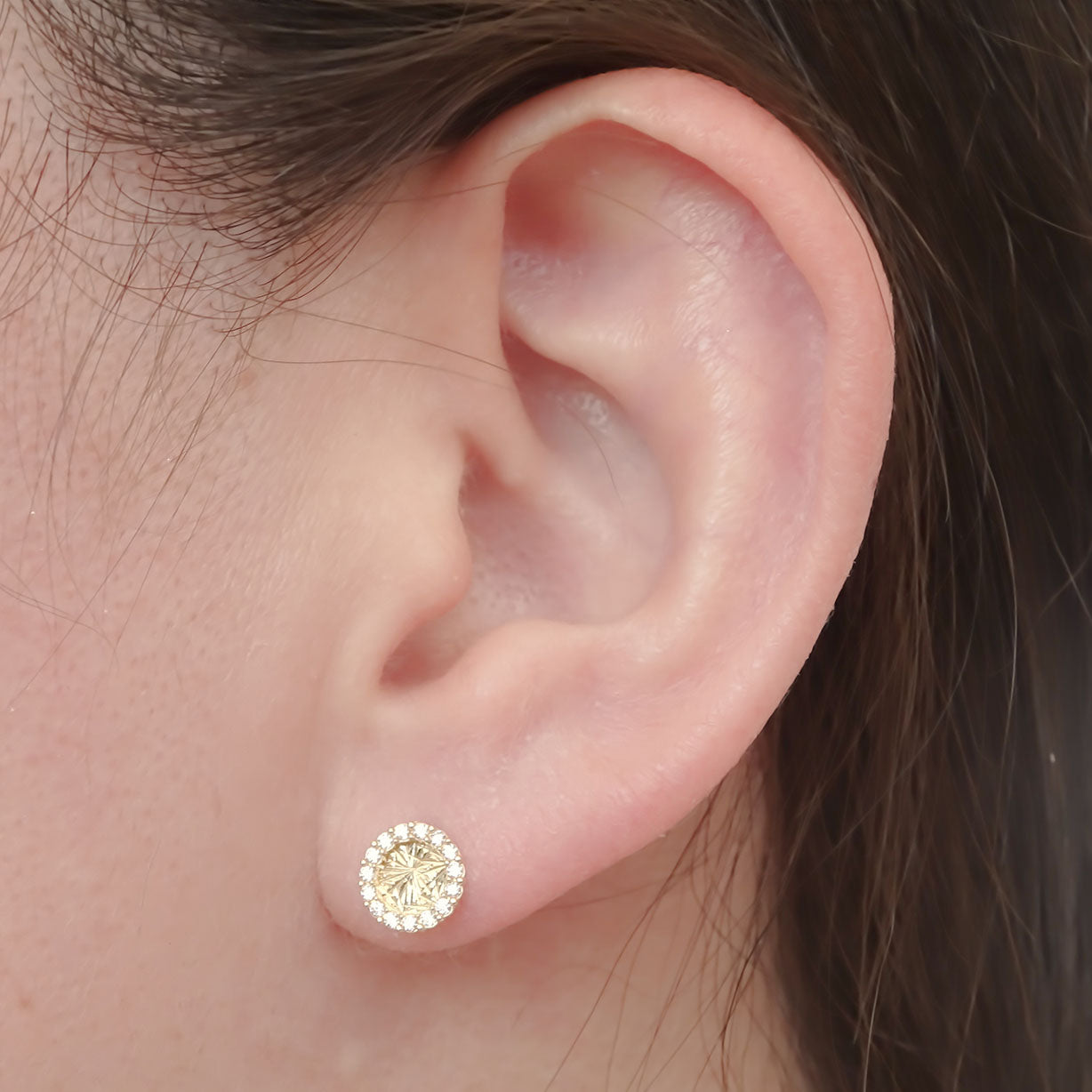 Amor Eterno - Broqueles Círculo Brillo Aretes Oro Sólido 10k